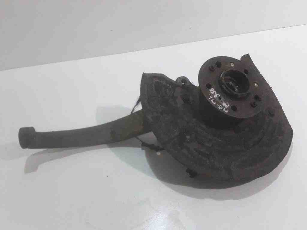 MERCEDES-BENZ M-Class W164 (2005-2011) Front Left Wheel Hub 32429445