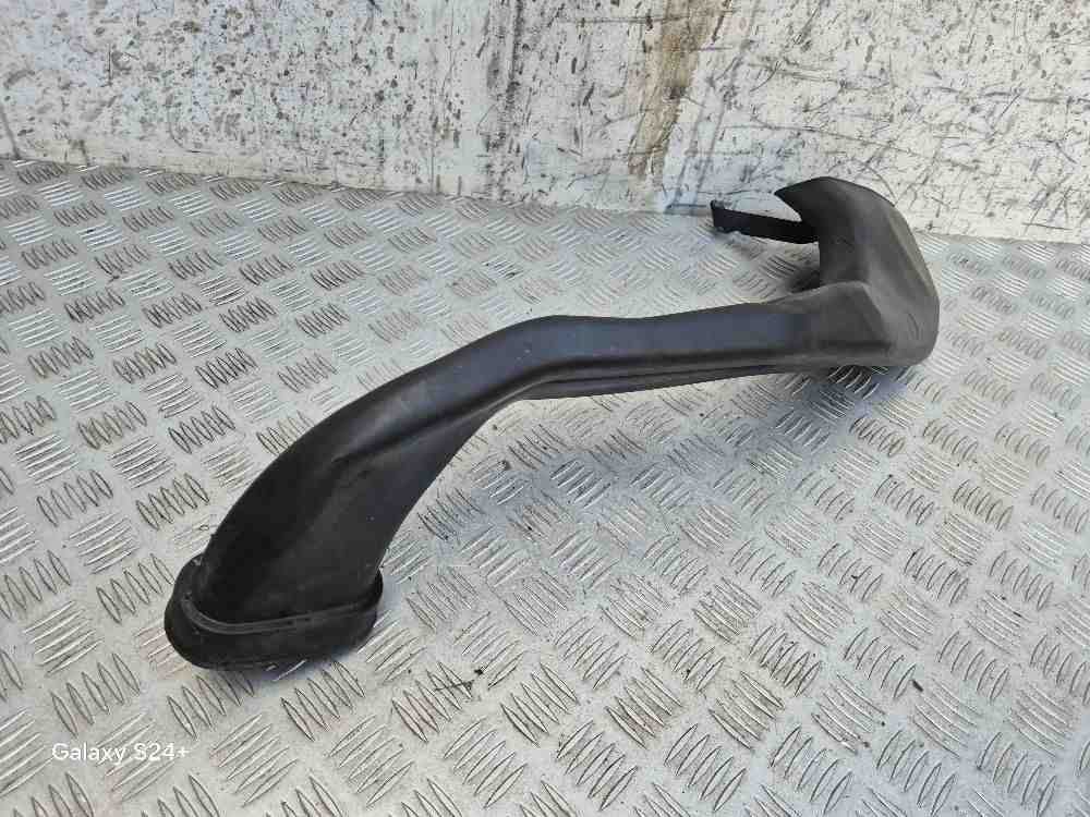 OPEL Astra J (2009-2020) Luftintagsrör 13307080 32406053