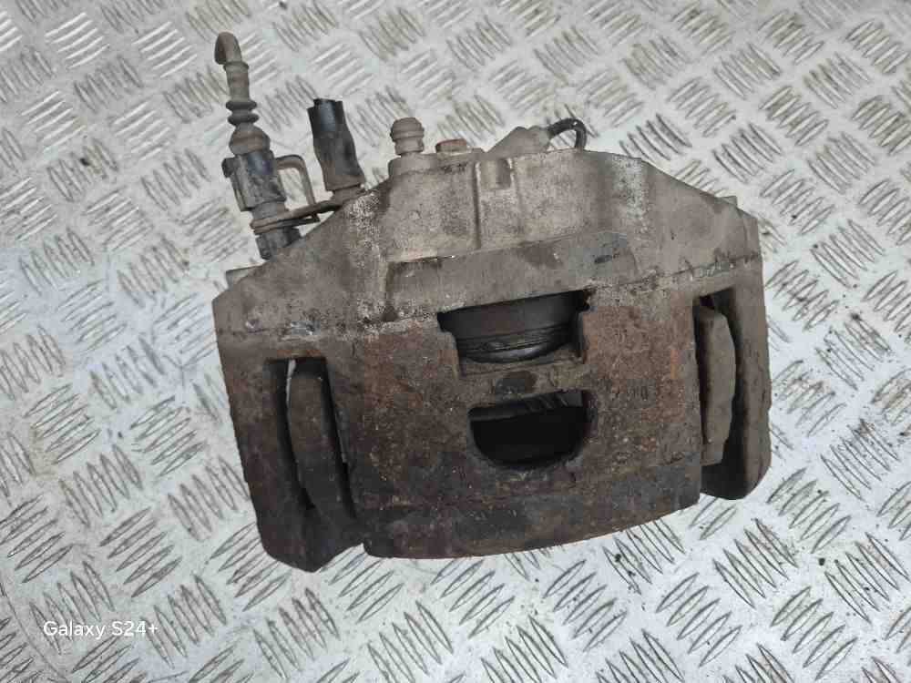 AUDI A6 C6/4F (2004-2011) Priekšējais kreisais bremžu suports 32406111
