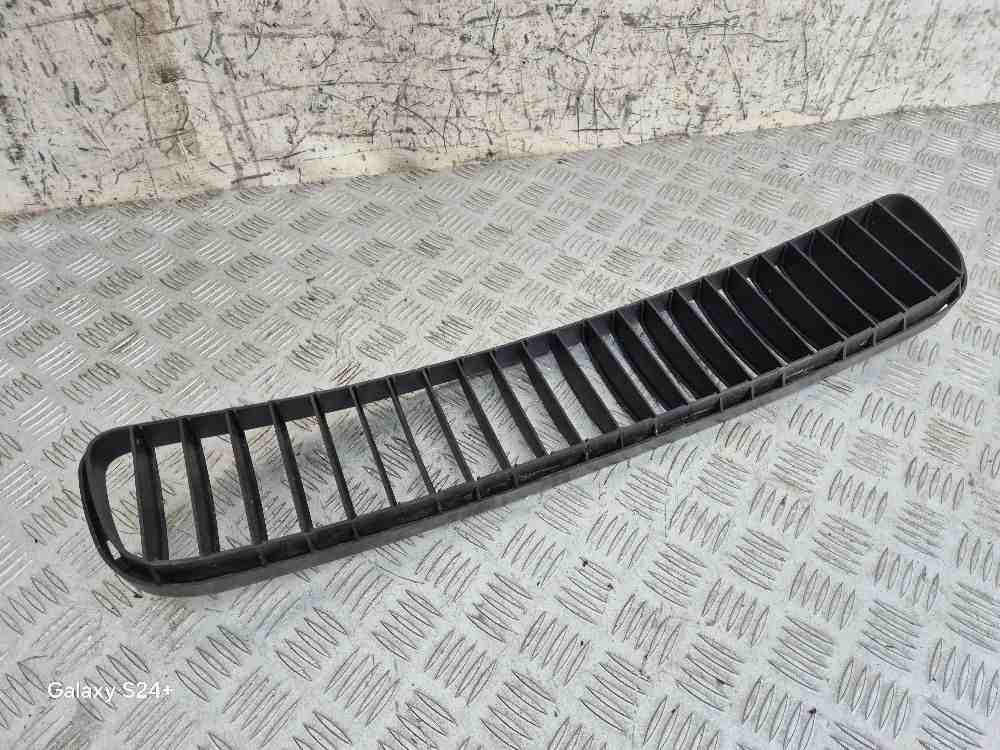 SKODA Fabia 2 generation  (2010-2014) Решетка радиатора переднего бампера 5J0853677 32568084
