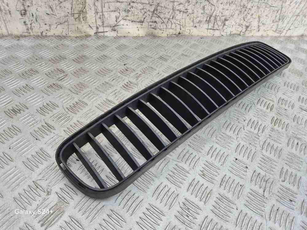 SKODA Fabia 2 generation  (2010-2014) Решетка радиатора переднего бампера 5J0853677 32568084