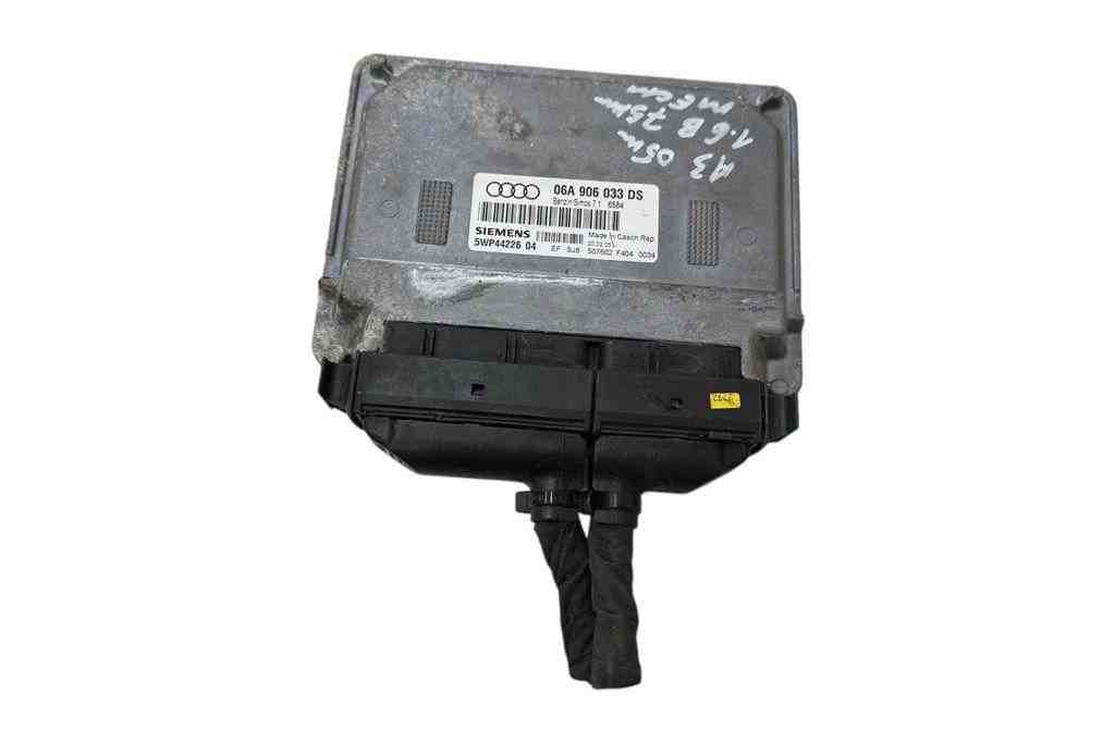 AUDI A3 8P (2003-2013) Motora vadības bloks 5WP4422604,06A906033DS 32413182