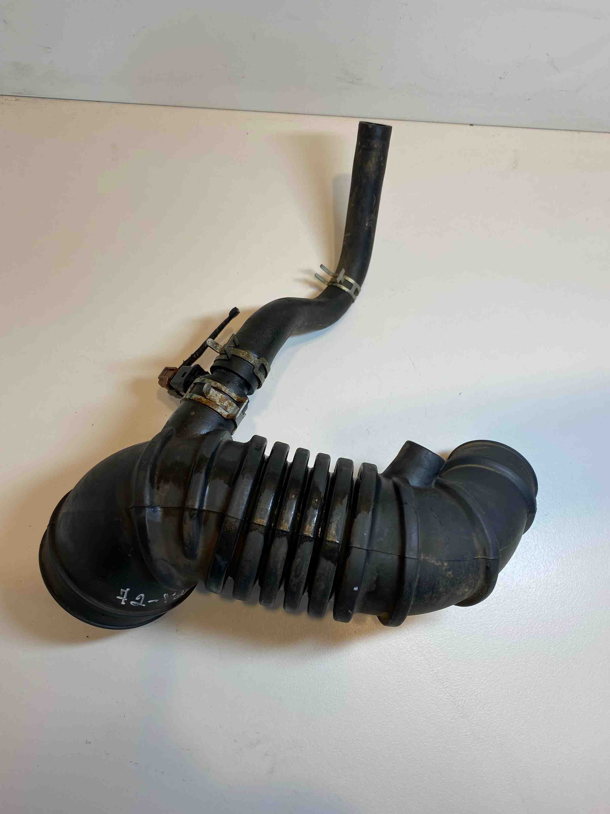 NISSAN Qashqai 1 generation (2007-2014) Air supply hose pipe 1505A237 32403845