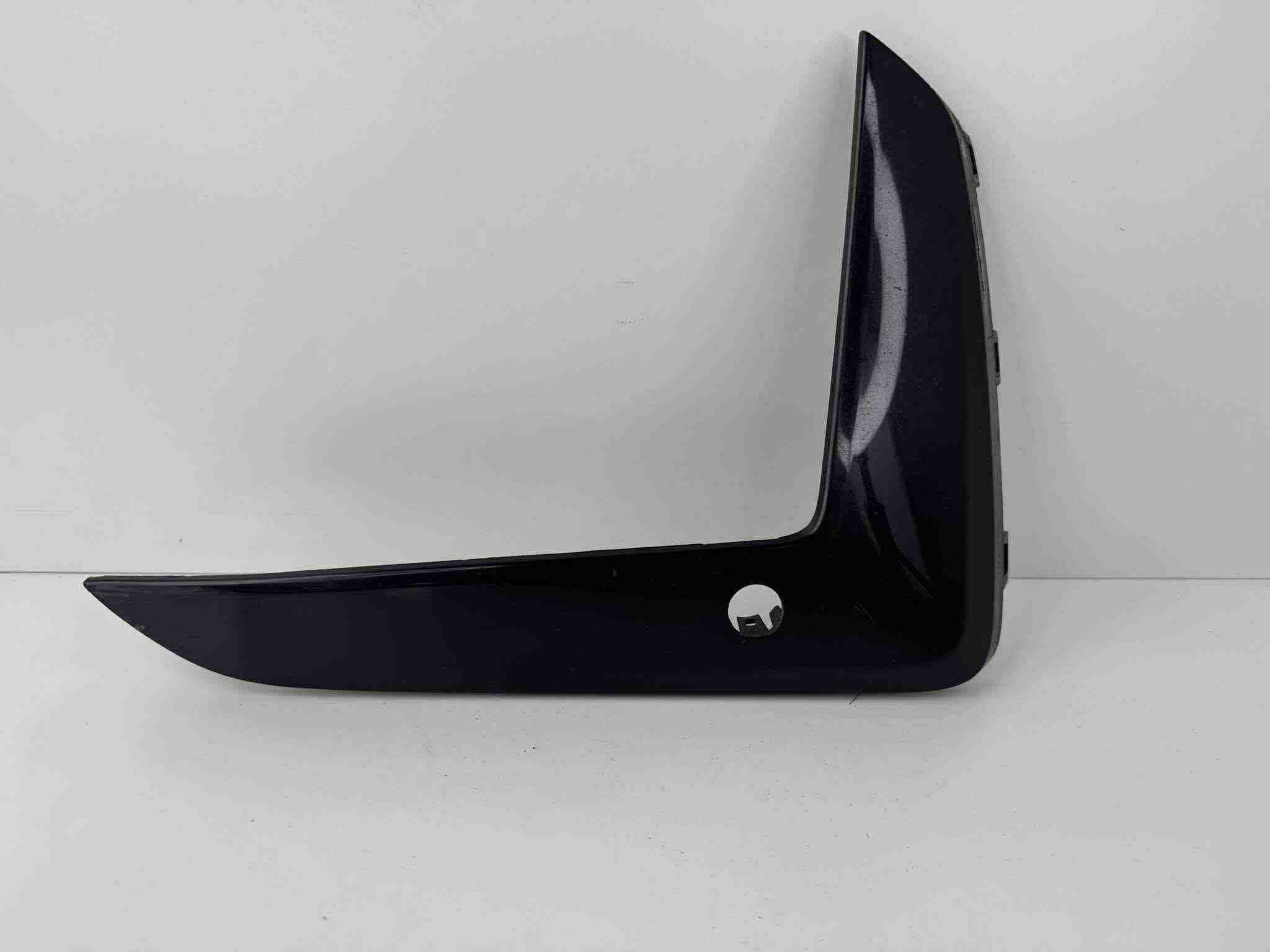 BMW 5 Series G30/G31 (2016-2023) Fog lamp trim 15067010 32103831