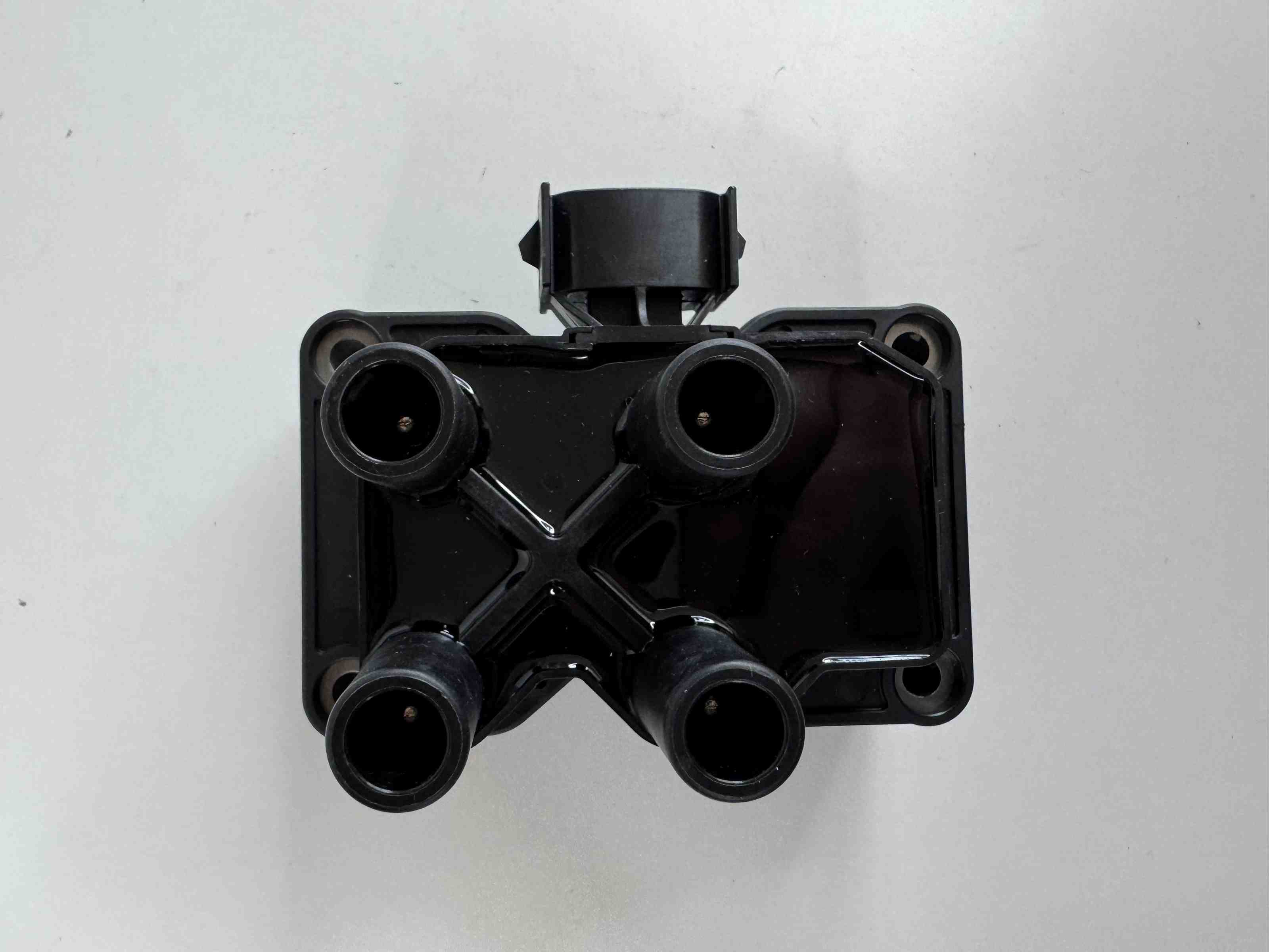FORD Mondeo 2 generation (1996-2000) Augstsprieguma aizdedzes spole 988F12029AB,EDST1C10B,H0710,1619343,1S7G12029AC,1S7G12029AB,988F12029BA 32401326