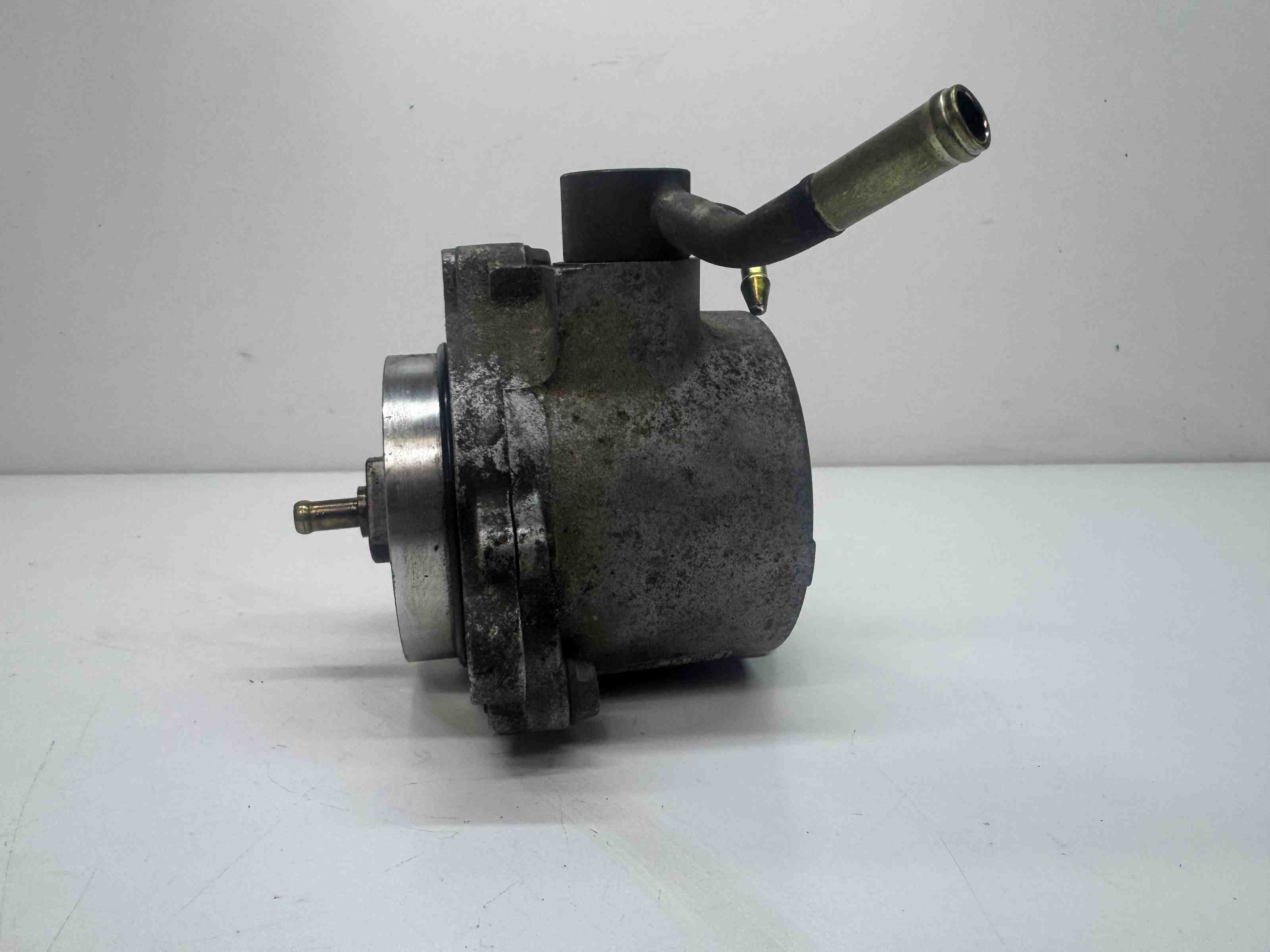 MAZDA 6 GG (2002-2007) vakumsūknis RF5C18G00 32410725