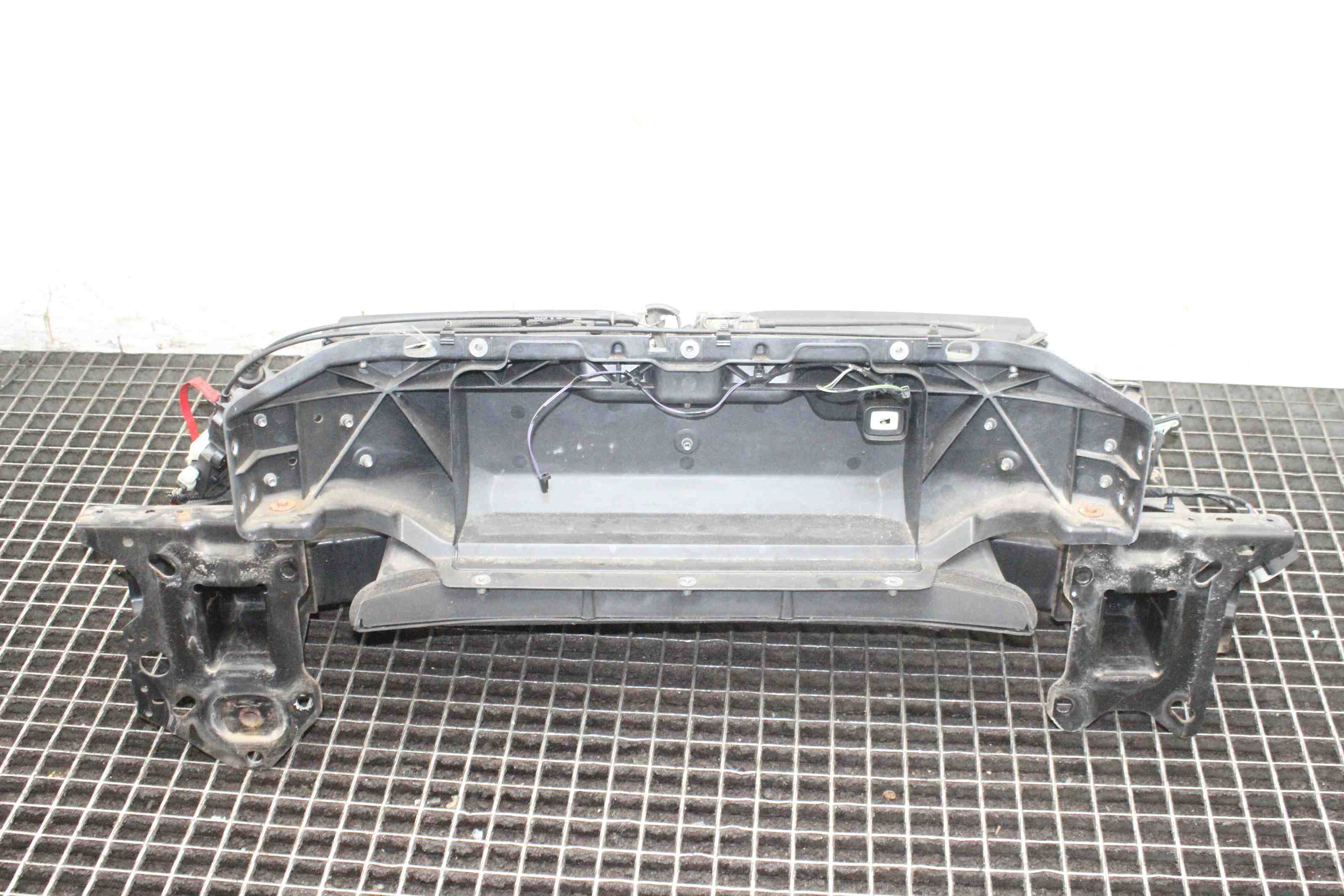 TESLA Model X 1 generation (2015-2024) Усилитель переднего бампера 1050223-00-D 32395175