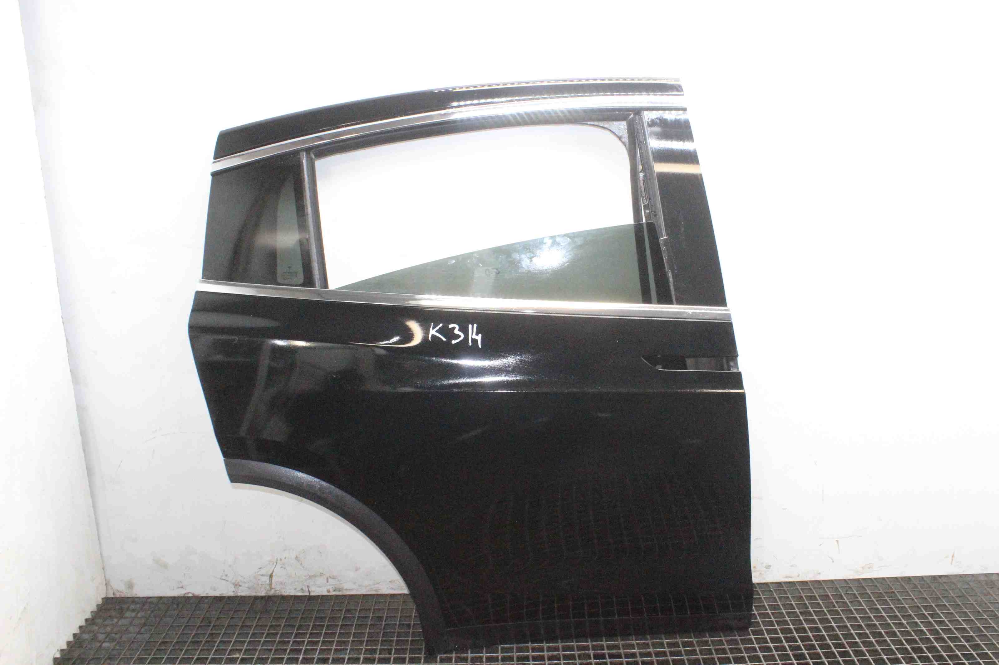 TESLA Model X 1 generation (2015-2024) Rear Right Door 32395392