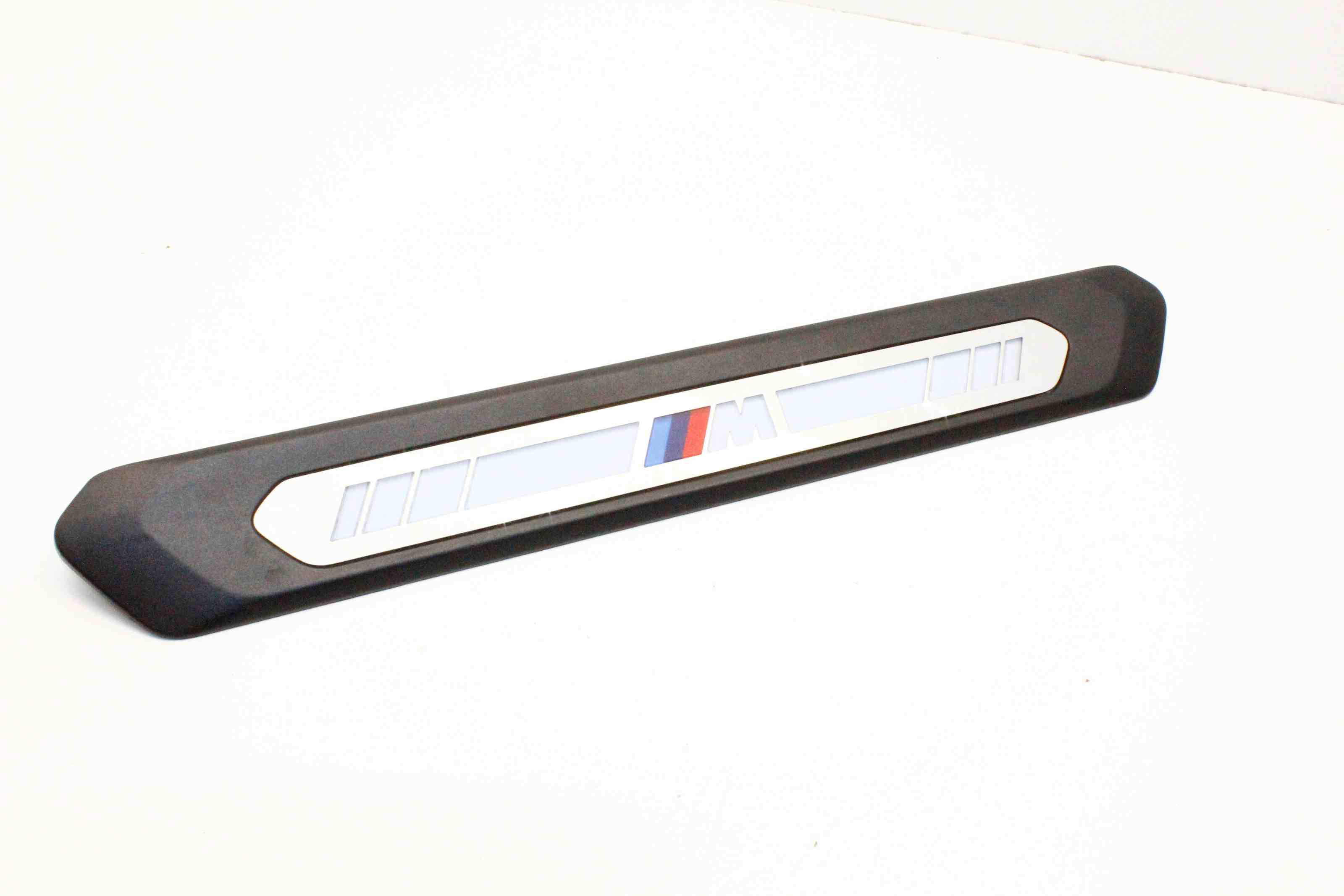 BMW iX3 1 generation (G08) (2020-2024) Främre höger tröskelkant 5A0C896 32399951