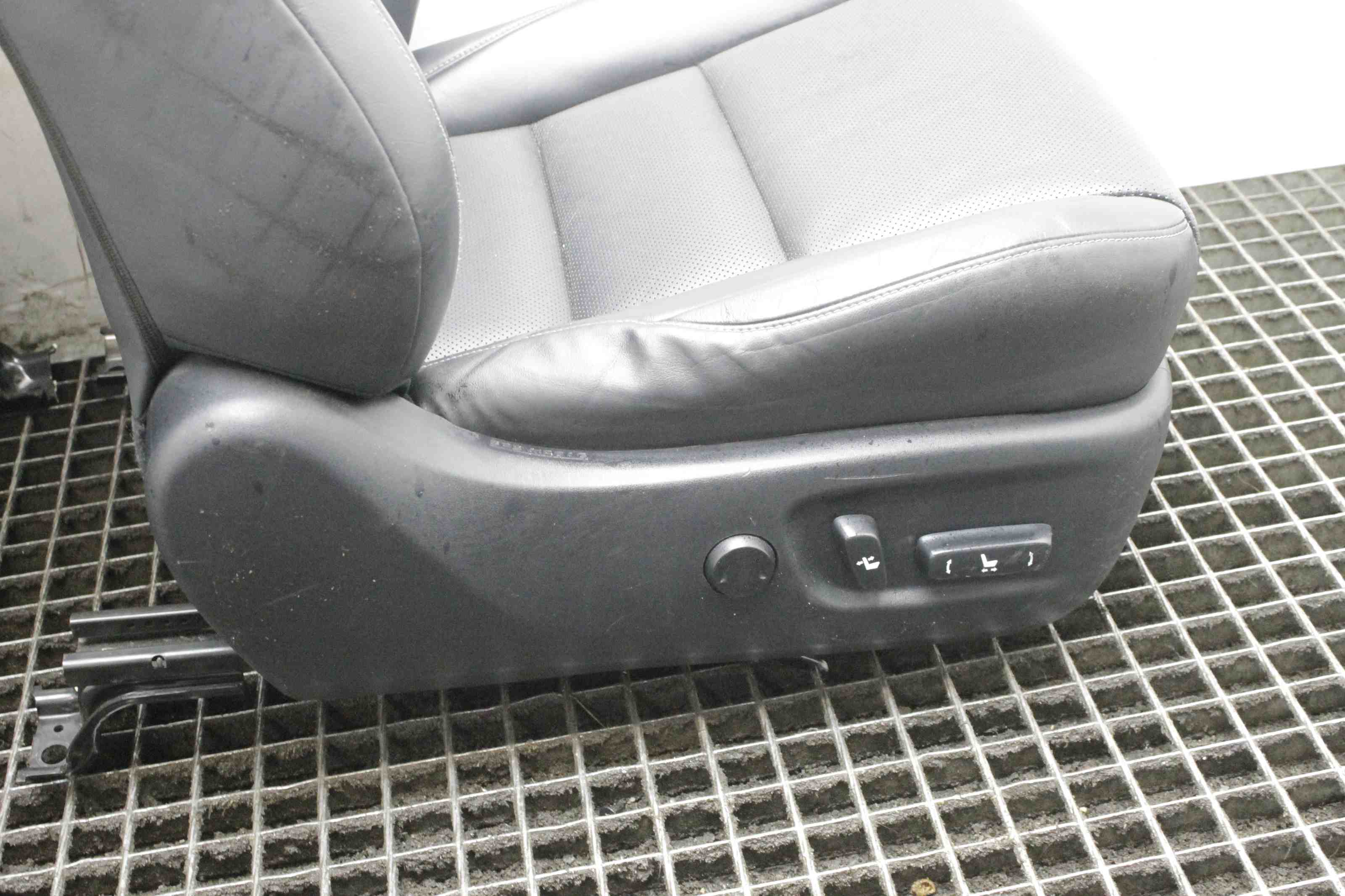 LEXUS NX 1 generation (2014-2021) Внутренние сиденья с комплектом дверных карт 32409561