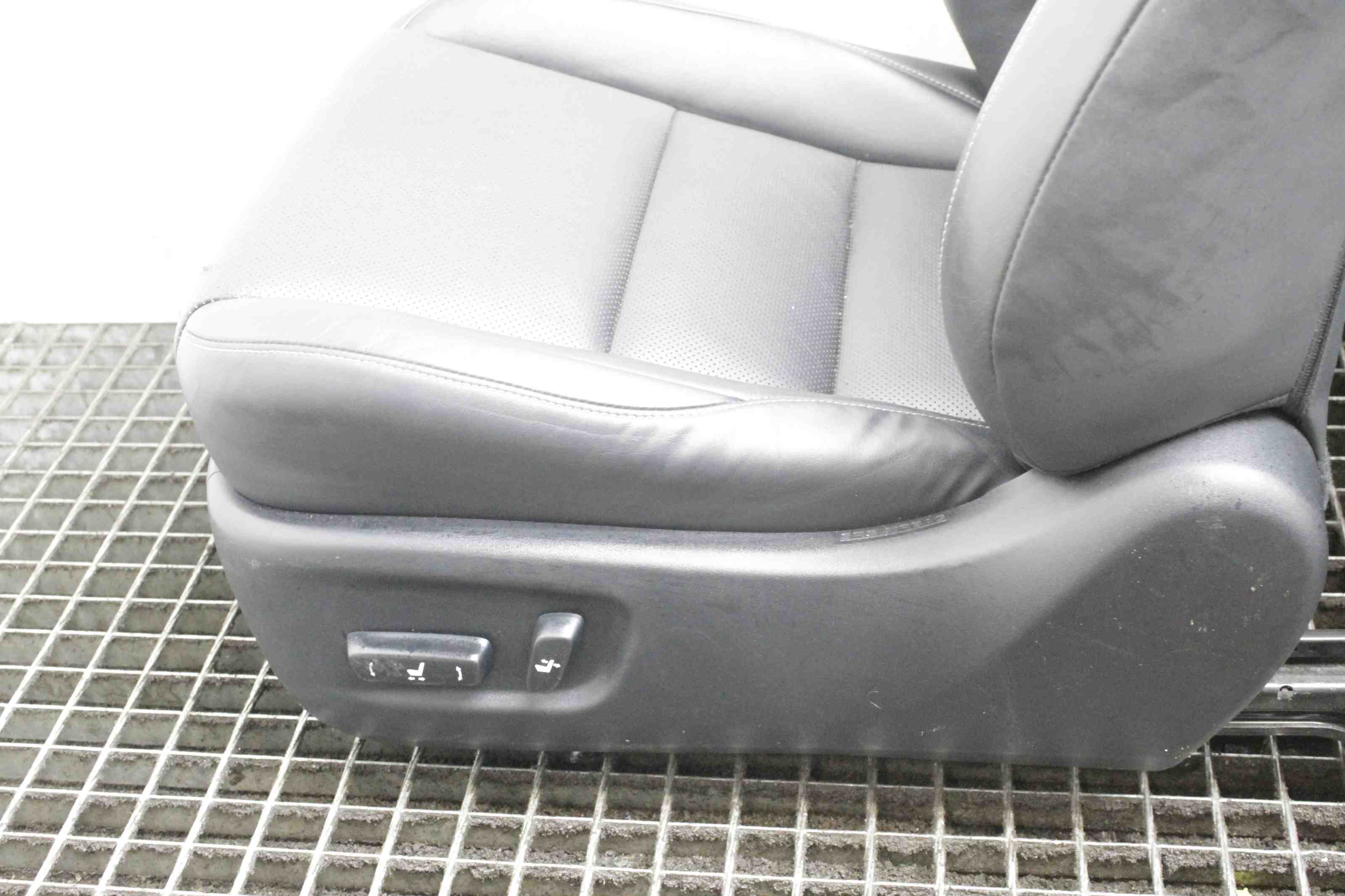 LEXUS NX 1 generation (2014-2021) Внутренние сиденья с комплектом дверных карт 32409561