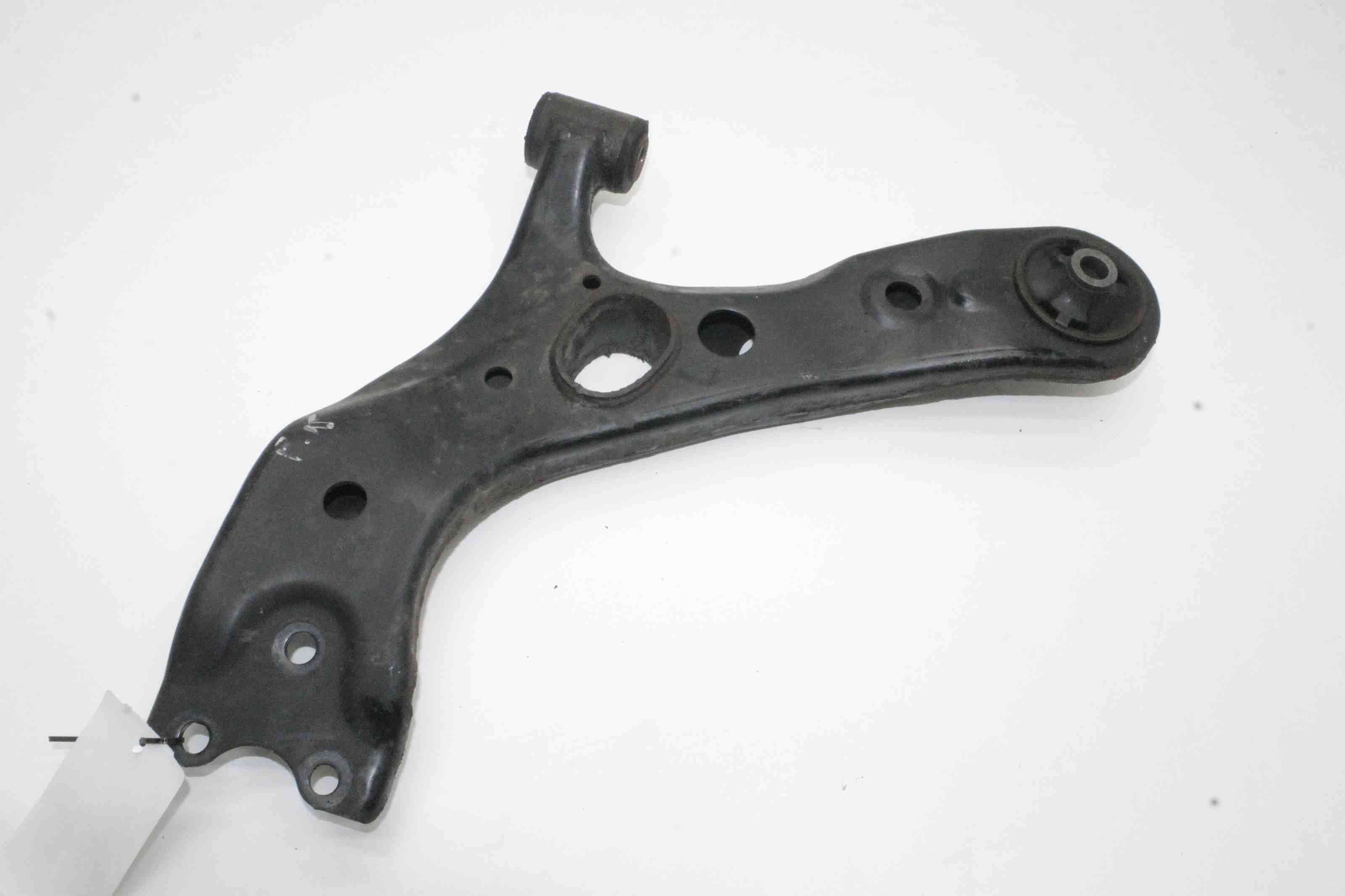 LEXUS NX 1 generation (2014-2021) Front Left Arm 32411567