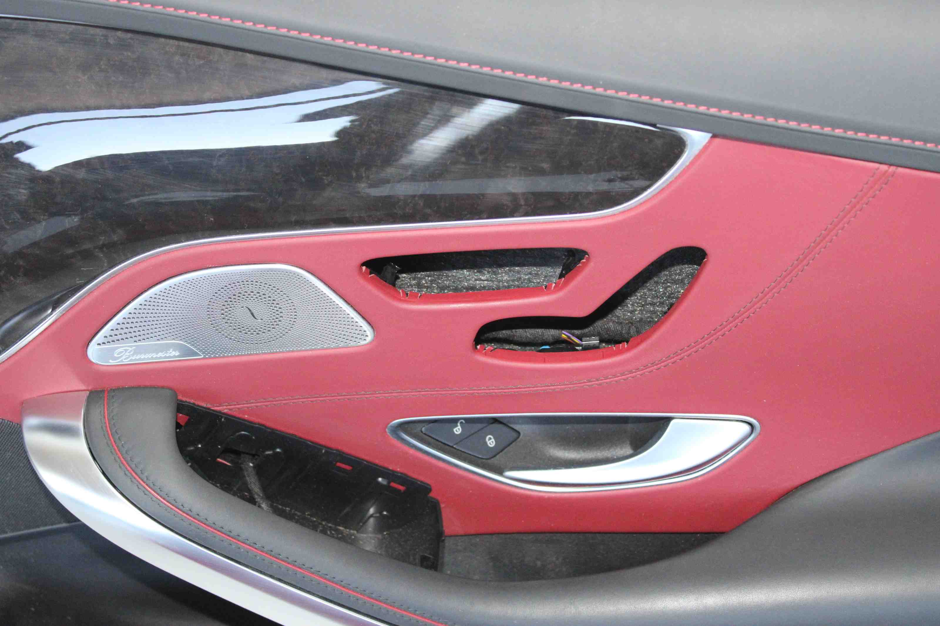 MERCEDES-BENZ S-Class W222/C217/A217 (2013-2020) Обшивка передних правых дверей 32411044