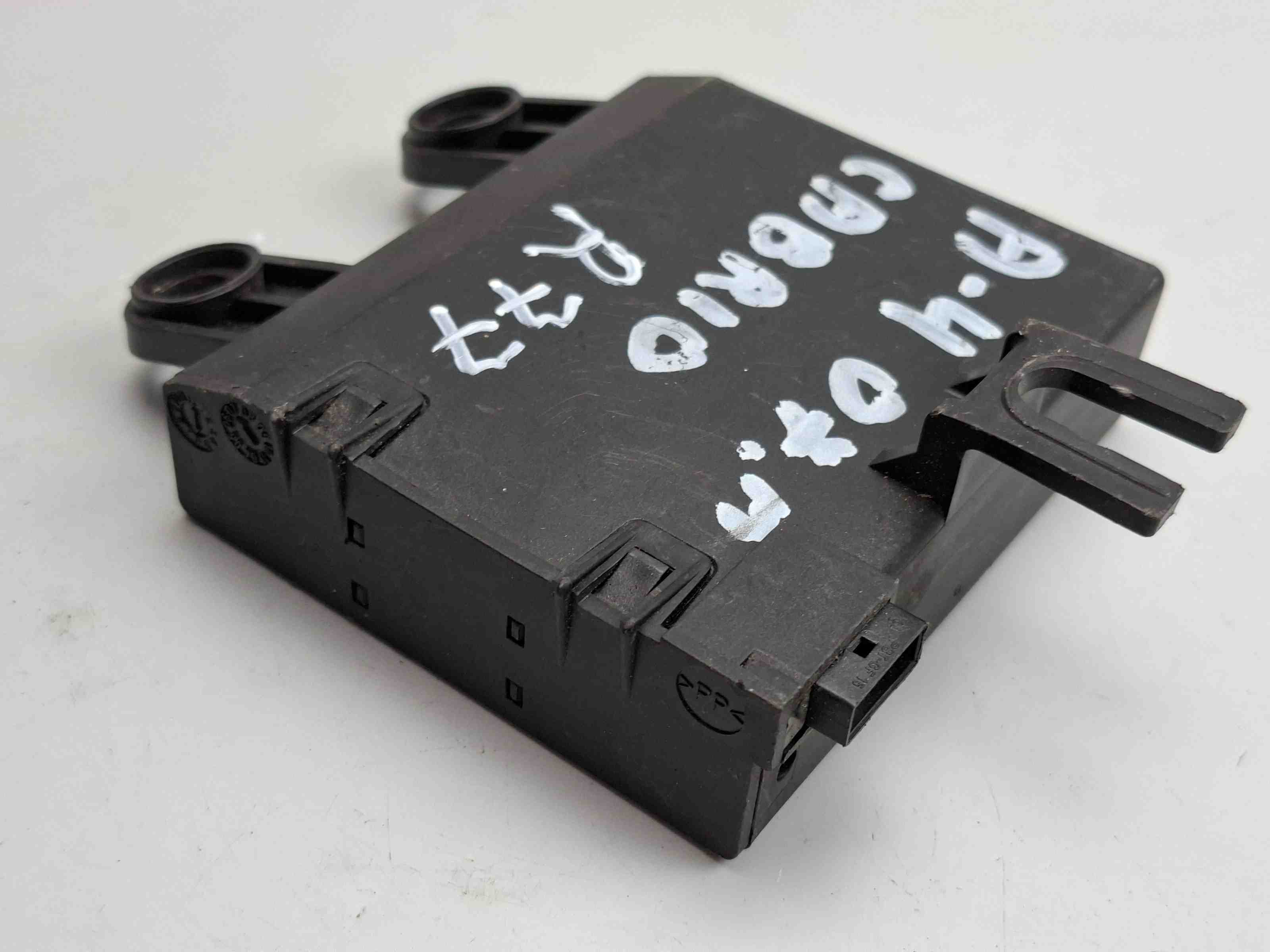 AUDI A4 B7/8E (2004-2008) Alarm Signal Control Unit 8H0951178 32395510