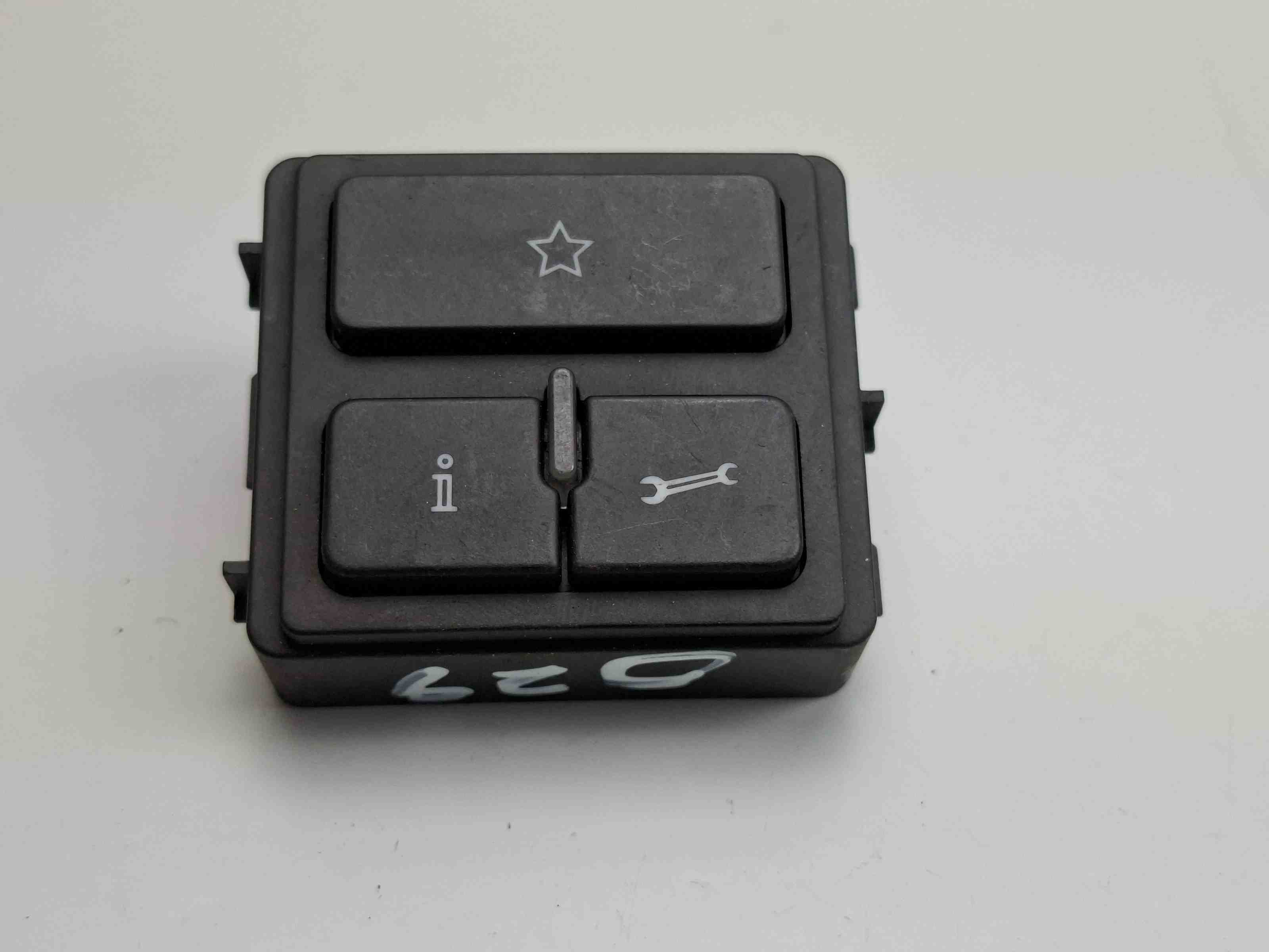 VOLKSWAGEN Passat B7 (2010-2015) Switches 3AA035624 32440685