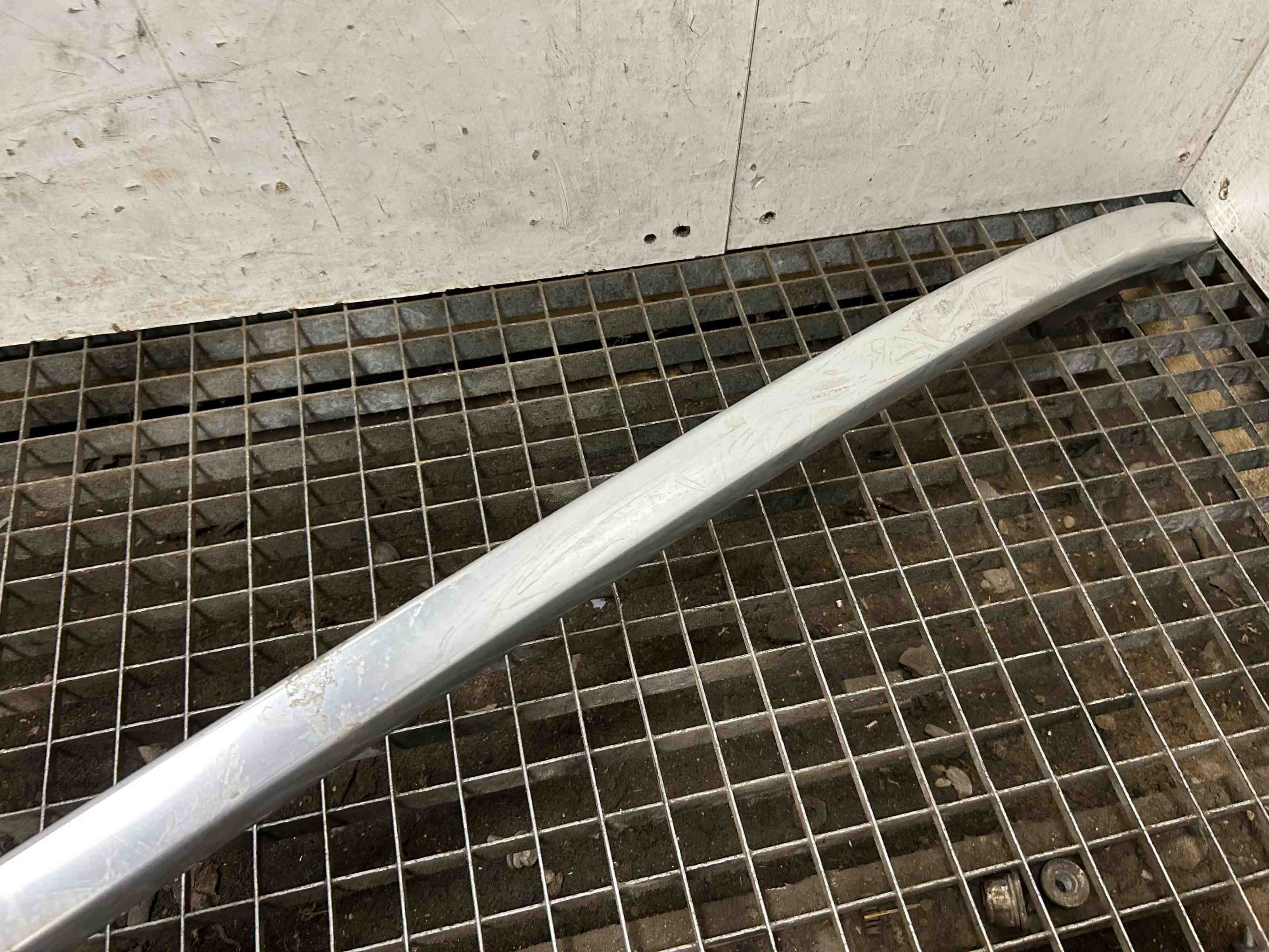 MERCEDES-BENZ GL-Class X166 (2012-2015) Labās puses jumta sliede A1668901093 32395202
