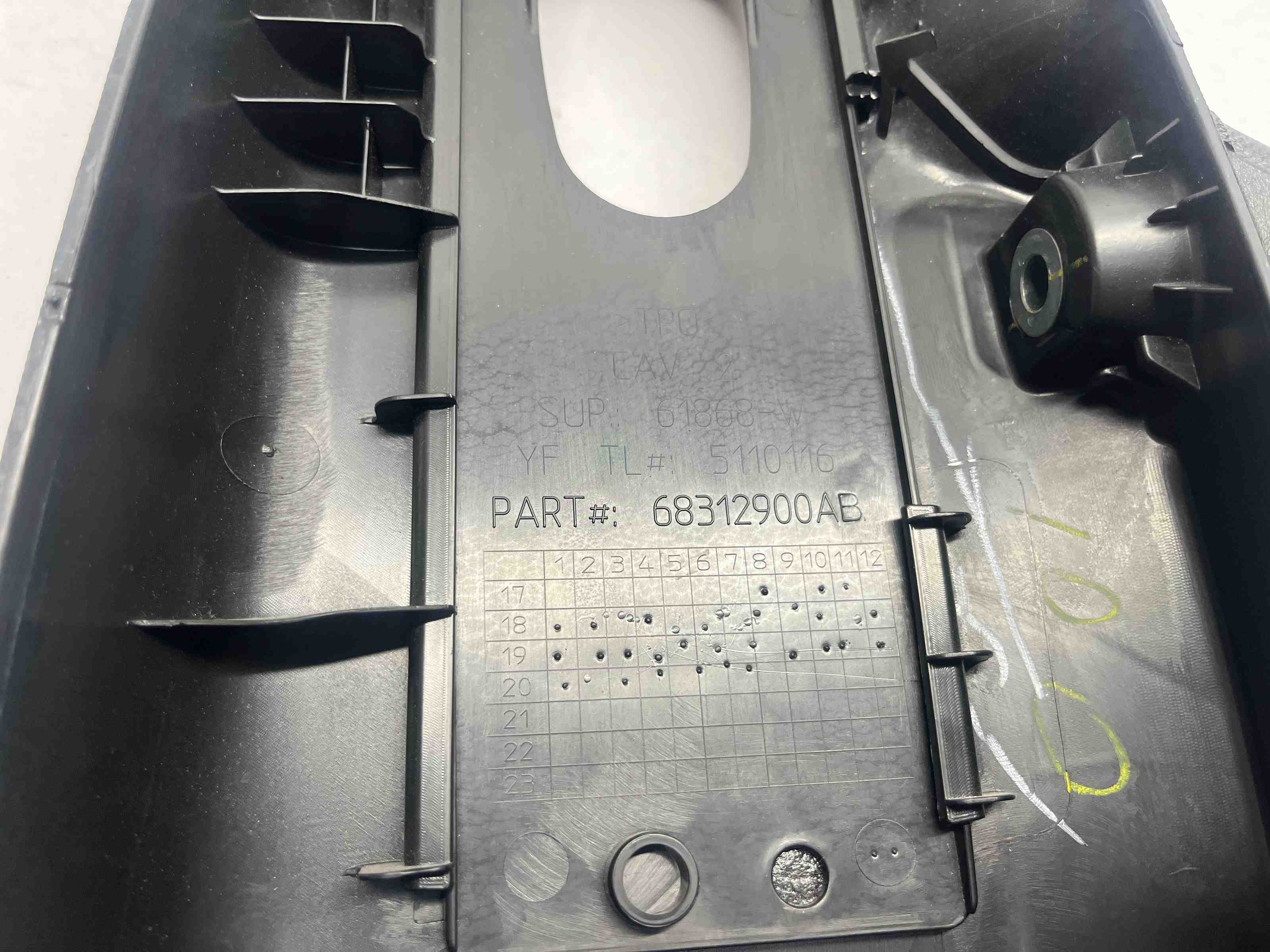 RAM Ram 4 generation (2008-2023) Pillar (middle) 6DQ05TRMAG,68312900AB 32396272
