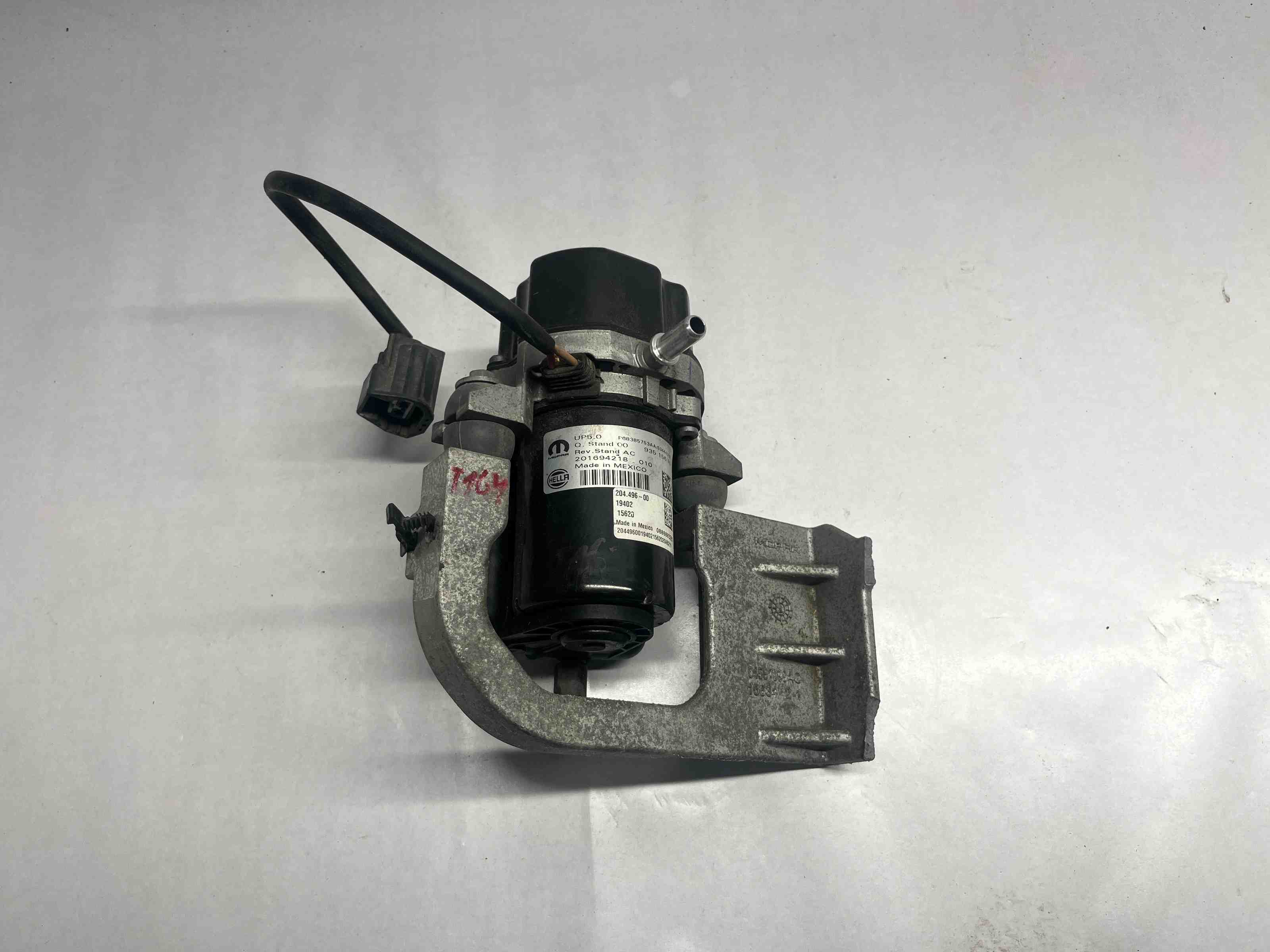 RAM Ram 4 generation (2008-2023) Vacuum Pump 68385753AA,P68385753AA,04581999AC 32396903