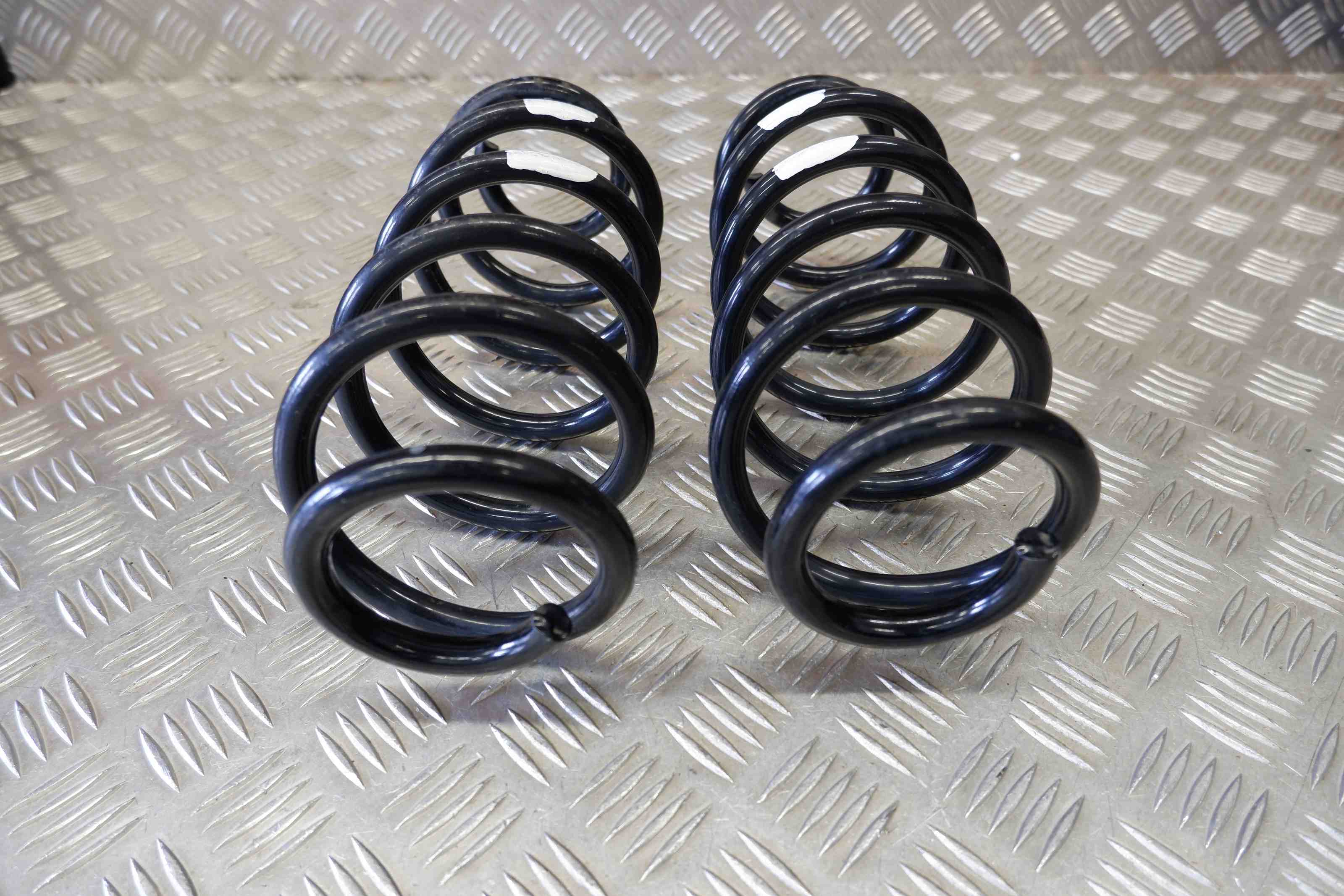 TOYOTA Prius Plus 1 generation (2012-2020) Springs Set 48231-47280 26003360