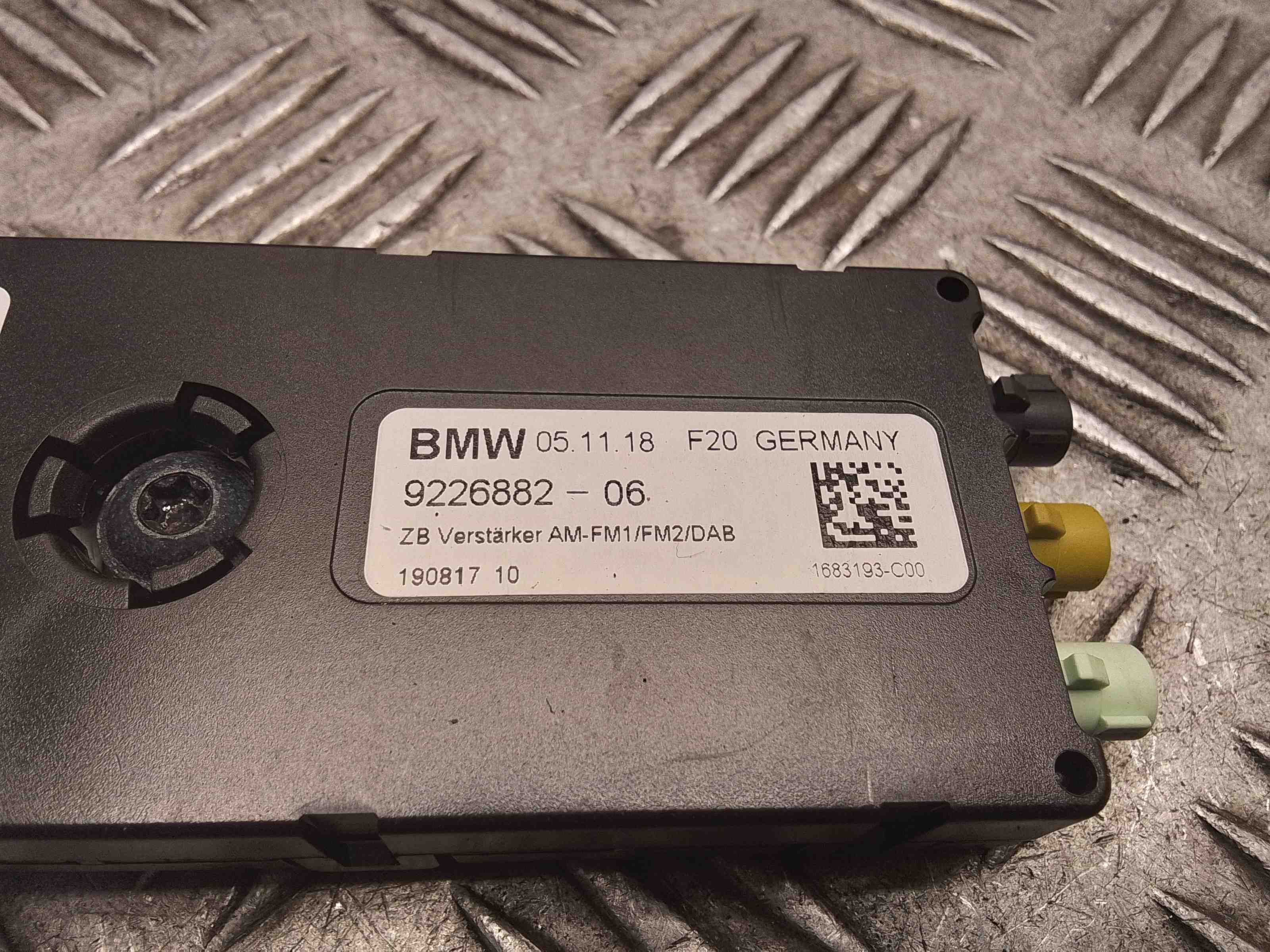 BMW 1 Series F20/F21 (2011-2020) Антенный модуль 9226882,922688206 32443244