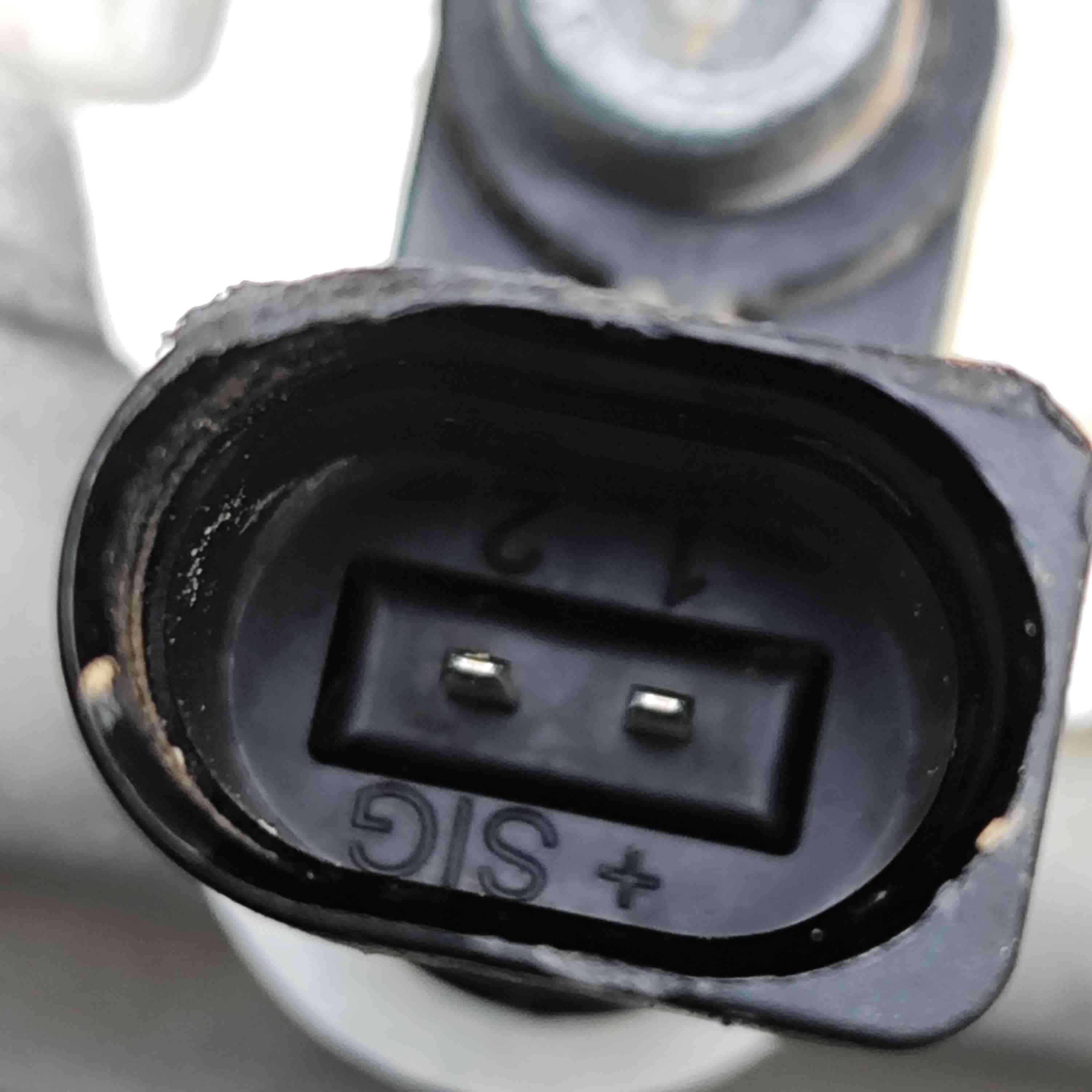 AUDI Q5 FY (2016-2024) Priekšējā kreisā riteņa rumbas vārpsta/stupica 80A407559 31847397