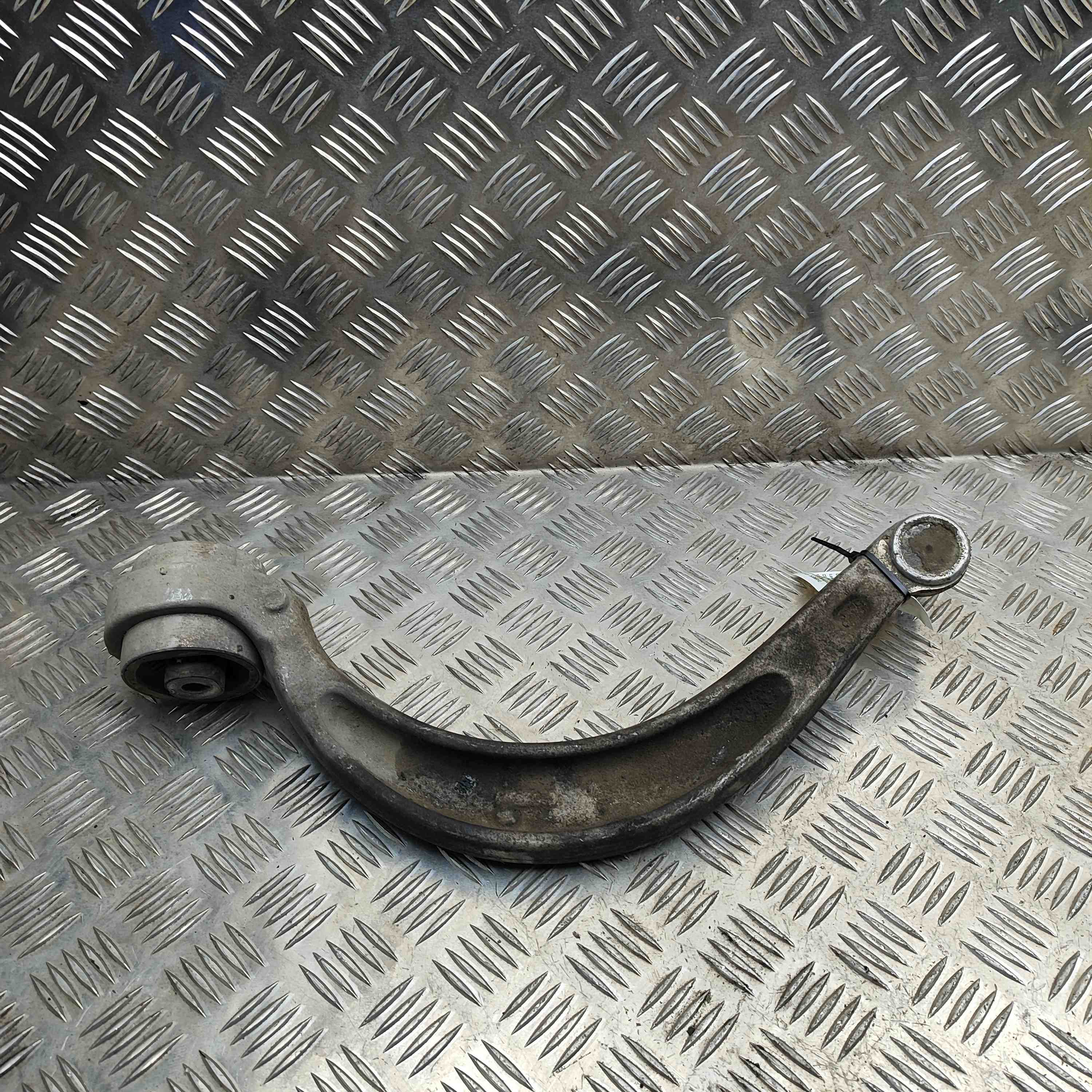 AUDI A5 F5 (2016-2024) Front left curved fork 8W0407693A 31888506