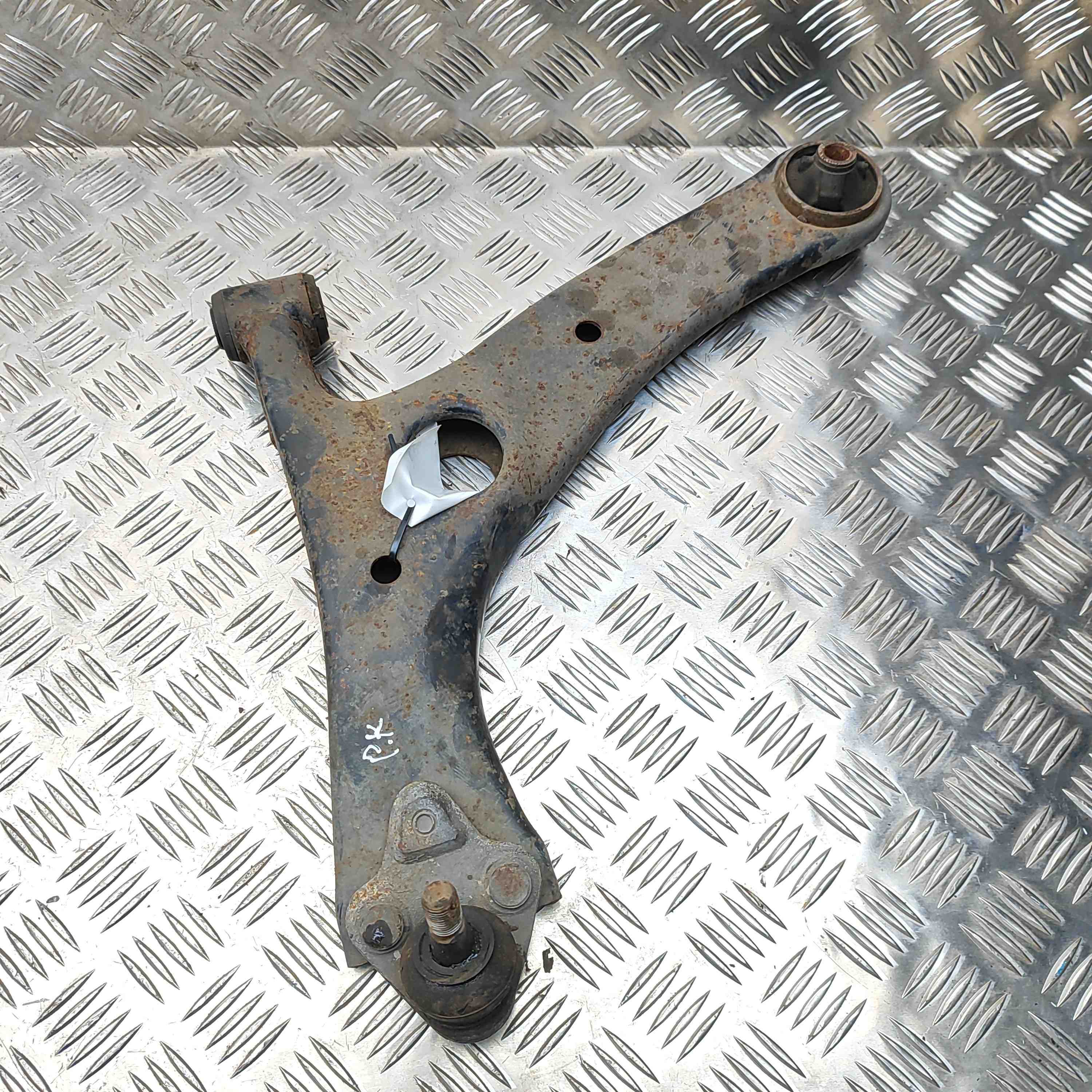 TOYOTA Celica 7 generation (1999-2006) Нижний рычаг передний левый 48069-20381 32030782