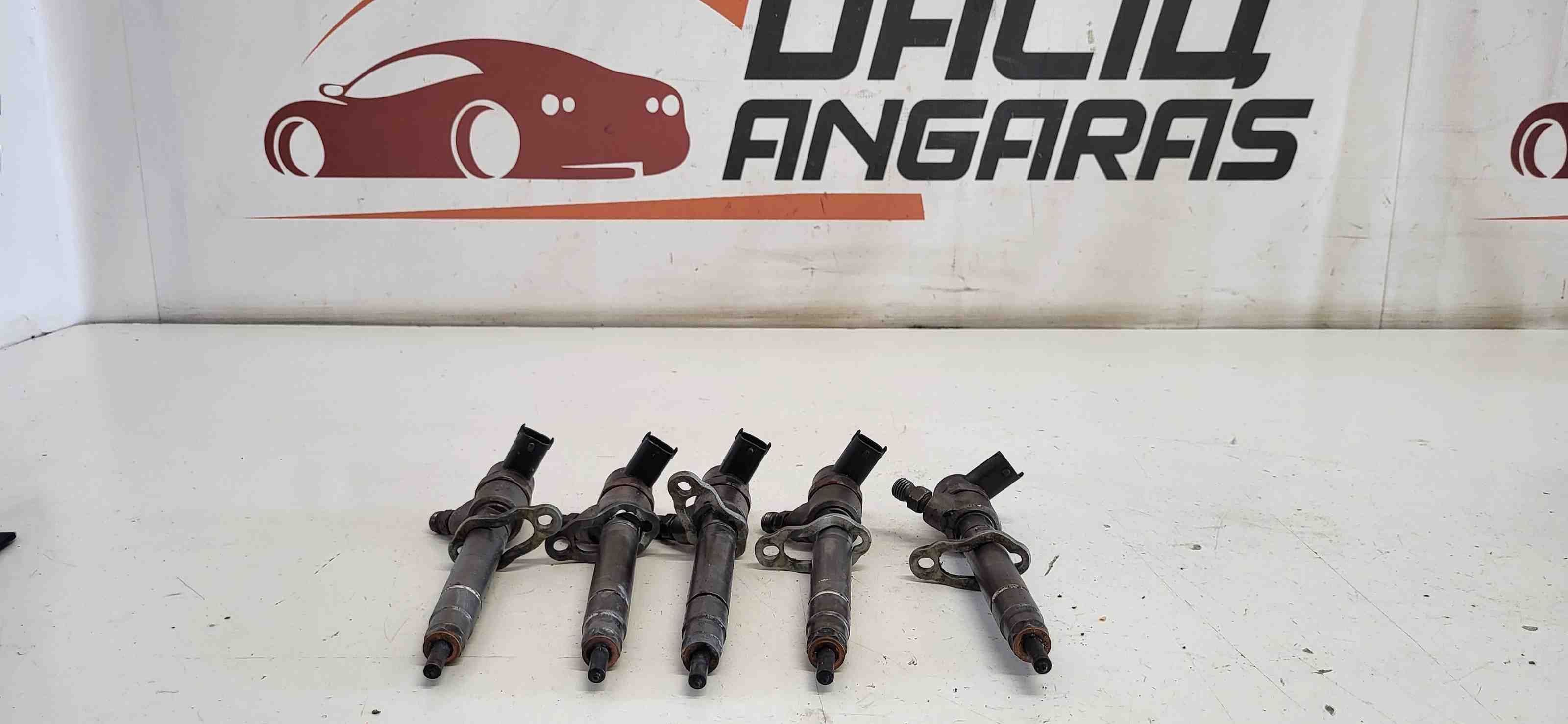 VOLVO V70 3 generation (2007-2020) Degvielas iesmidzināšanas komplekts 0445110251 32395879