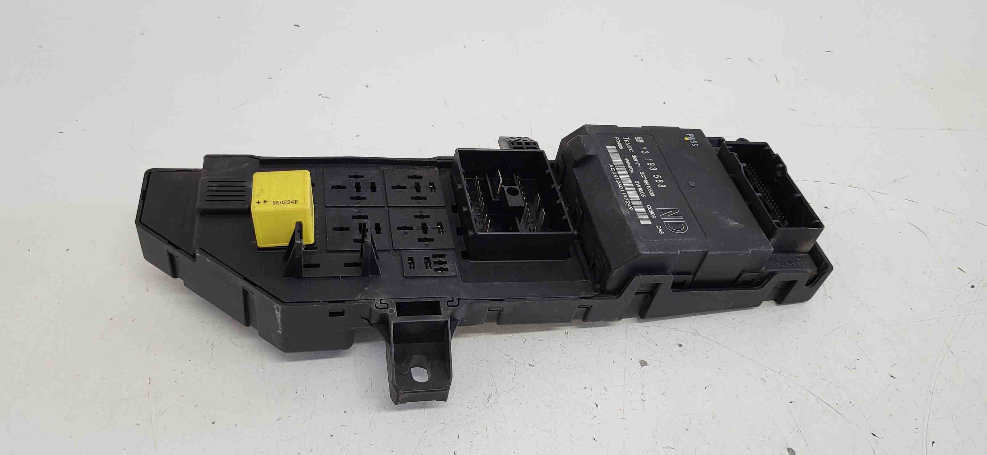 OPEL Vectra C (2002-2005) Komforta vadības bloks 13193588 32404652