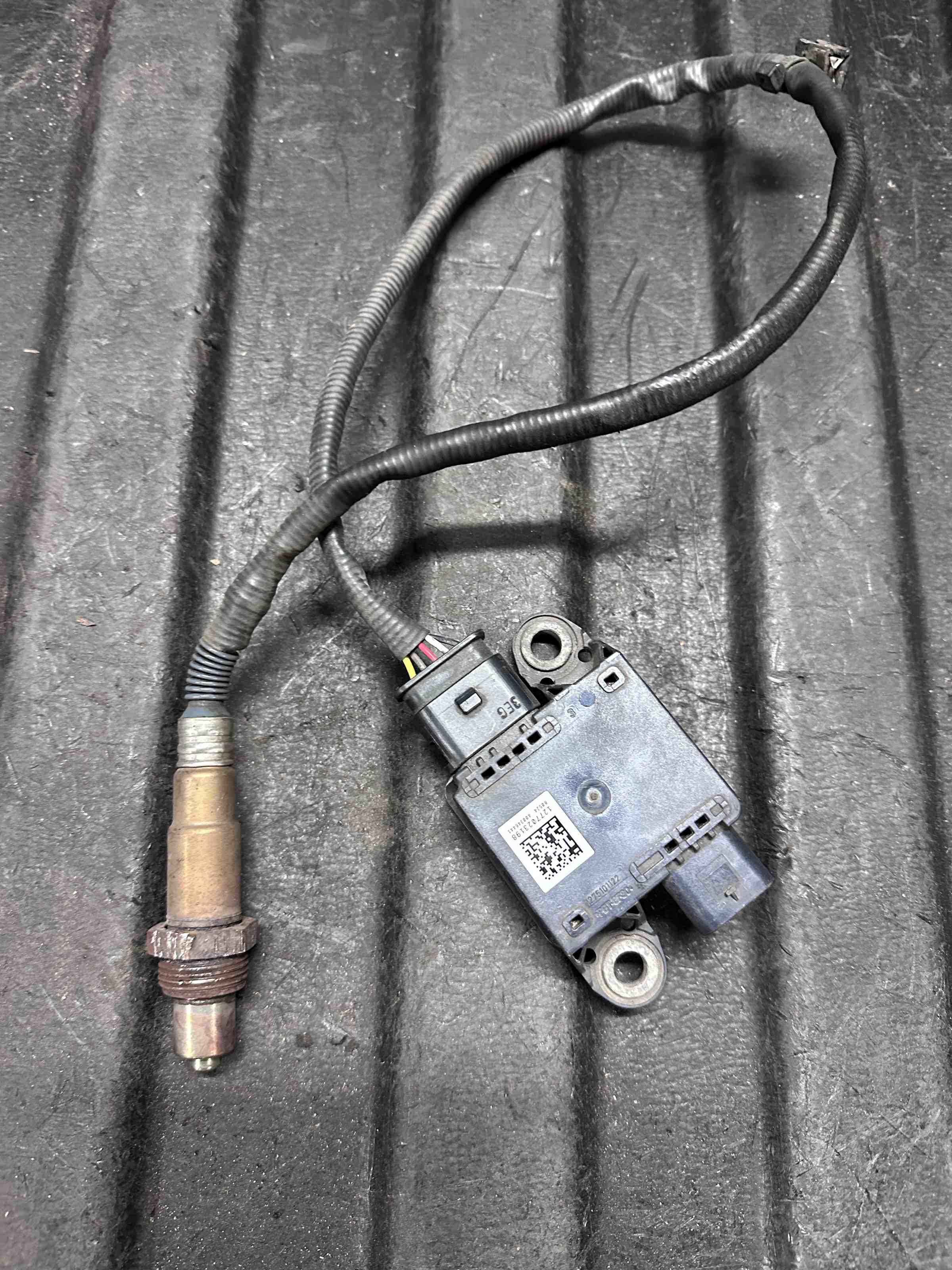 VOLVO S90 2 generation (2016-2023) Lambda syresensor 32203033,1277023198,1275101122 32393145