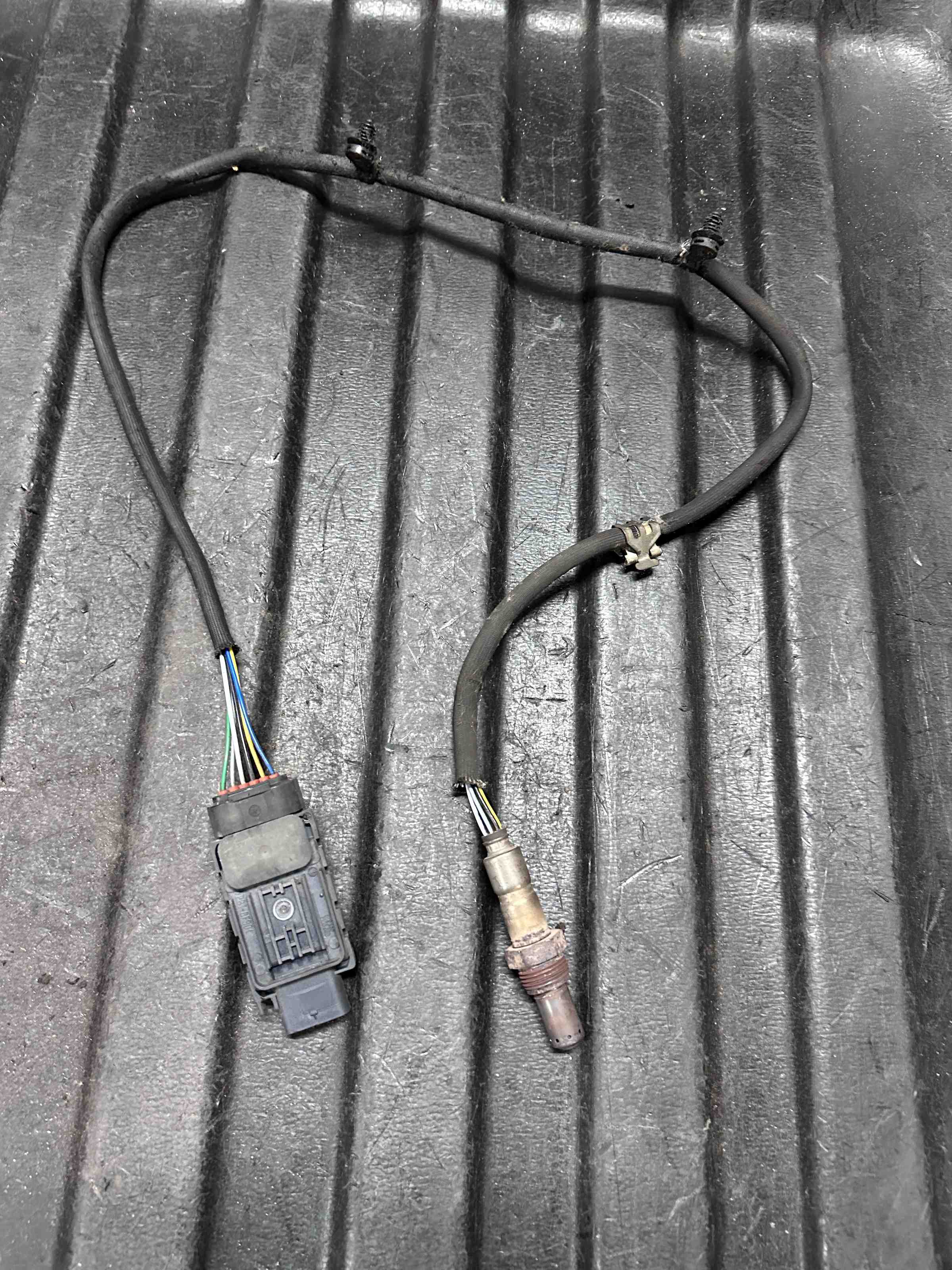 VOLVO S90 2 generation (2016-2023) Lambda syresensor 32203032,125901807 32393151
