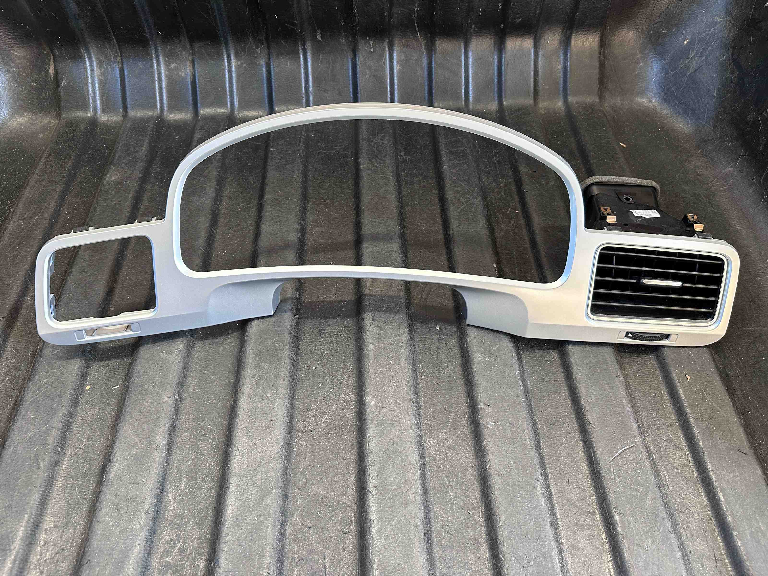 VOLKSWAGEN Touareg 2 generation (2010-2018) Paneelin verhoilusuoja 7P2857190B,7P2819704,7P2819704B 32462826