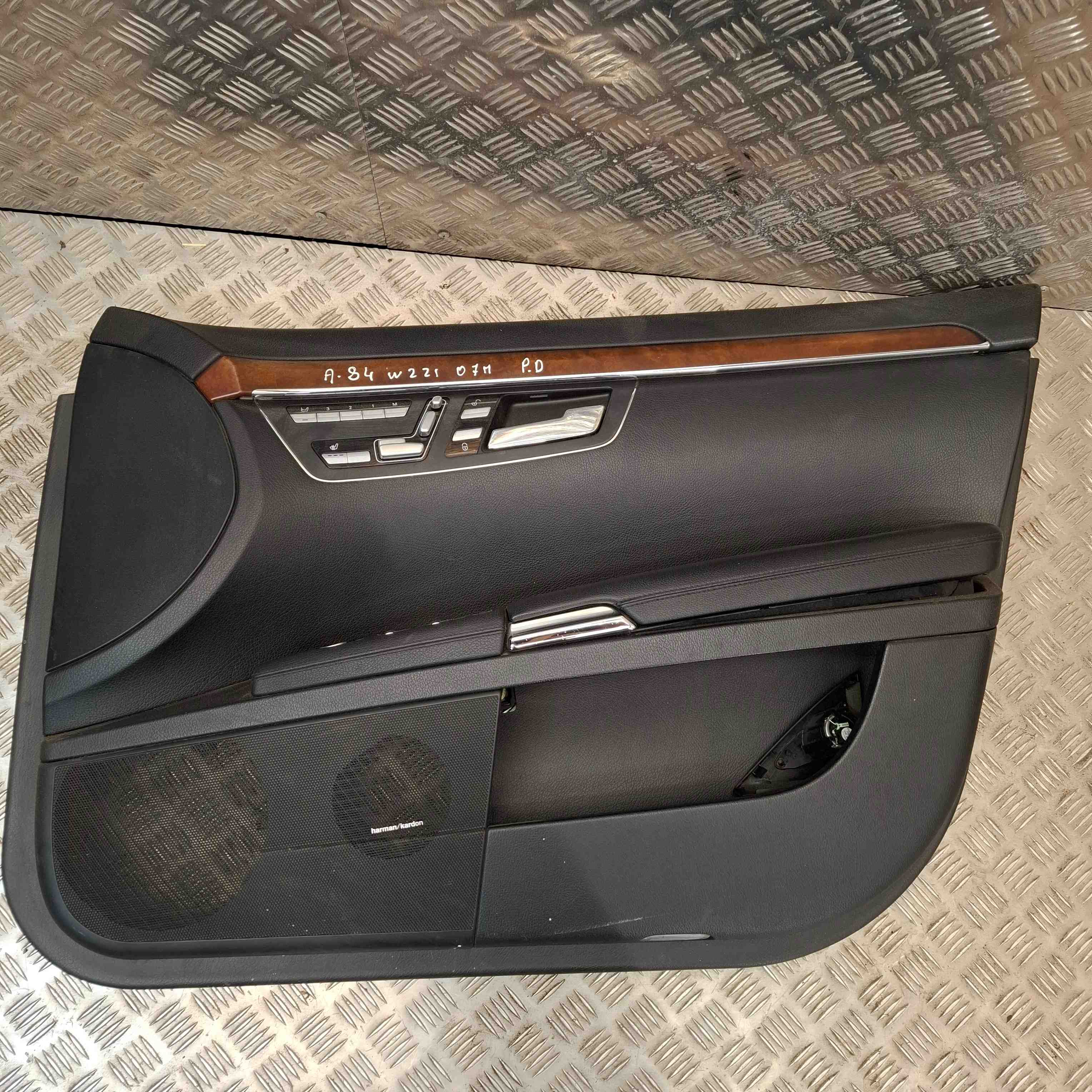 MERCEDES-BENZ S-Class W221 (2005-2013) Внутренние сиденья с комплектом дверных карт 32391970