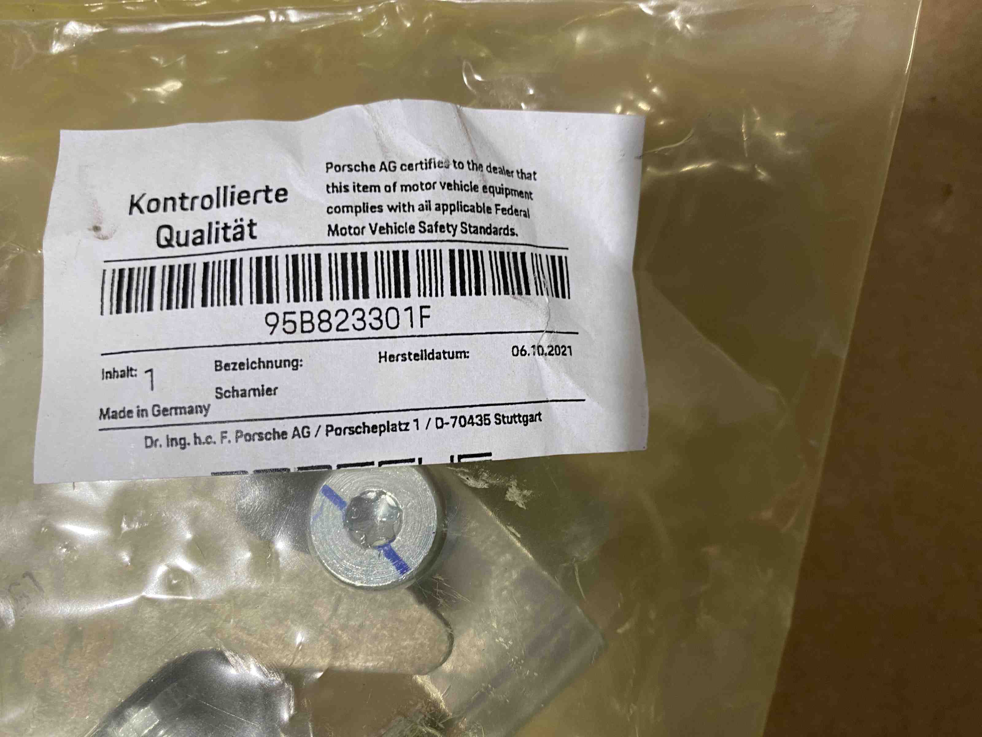 PORSCHE Macan 1 generation (2013-2023) Front Left Bonnet Hinge 95B823301F 32465359
