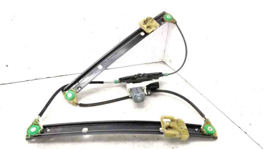 AUDI A4 B7/8E (2004-2008) Front Right Door Window Regulator 966934,8K0959802 32415686