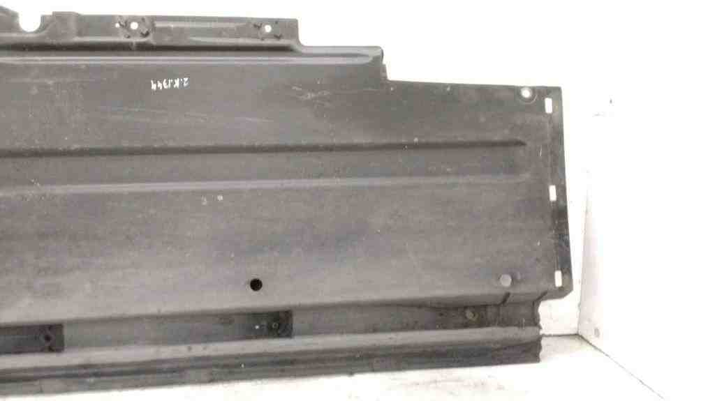 AUDI A4 B7/8E (2004-2008) Aizmugurējais vidējais apakšējais aizsargs 8K0825207B,8T8825207A,8F0825207,8T8825207,8K9825207,8K0825207C,8F0825207A 32416789