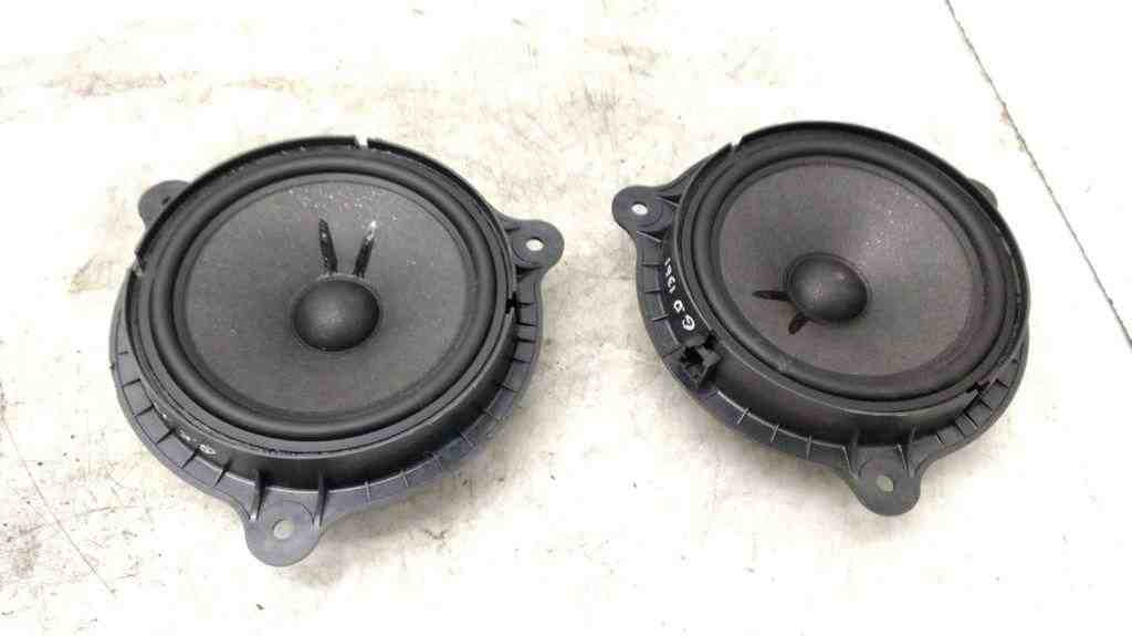 RENAULT Megane 3 generation (2008-2020) Rear Right Door Sound Speaker A4538270200,H015229M,281569368R 32428224