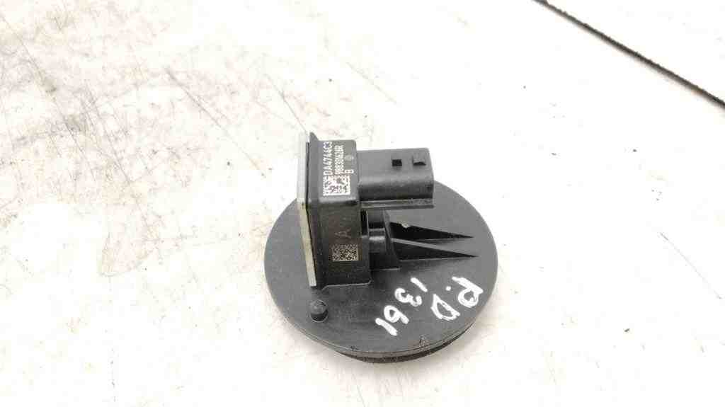 RENAULT Megane 3 generation (2008-2020) Aizmugurējais labais trieciena sensors 988301626R,DA4744C3 32428258