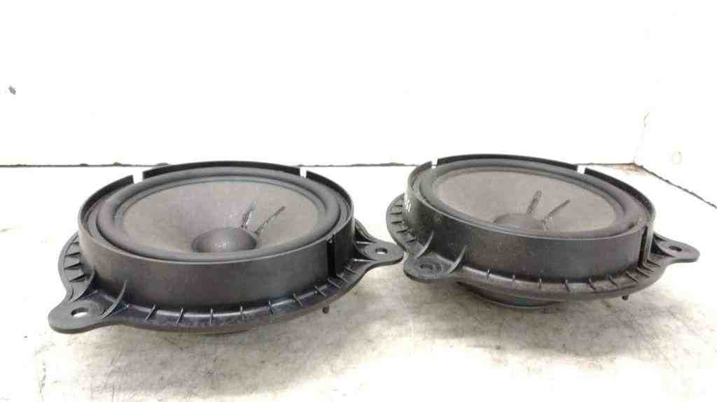 RENAULT Megane 3 generation (2008-2020) Front Right Door Loudspeaker A4538270200,H015229M,281569368R 32428663