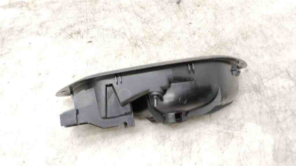 RENAULT Megane 3 generation (2008-2020) Левая задняя внутренняя ручка открытия B06719687R,806718801R 32428729