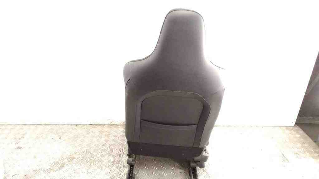 RENAULT Megane 3 generation (2008-2020) Front Right Seat 32429063
