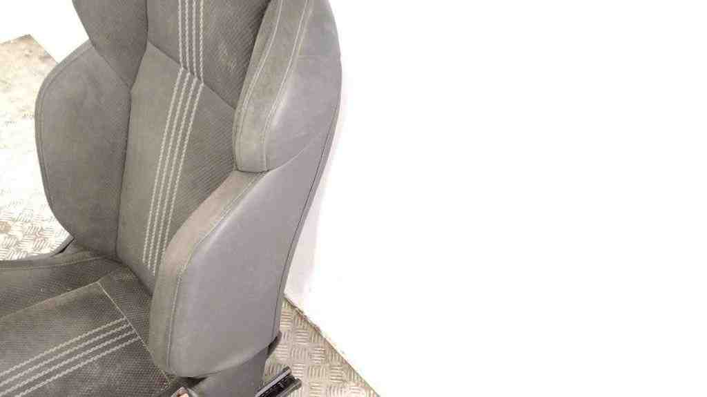 RENAULT Megane 3 generation (2008-2020) Front Right Seat 32429063