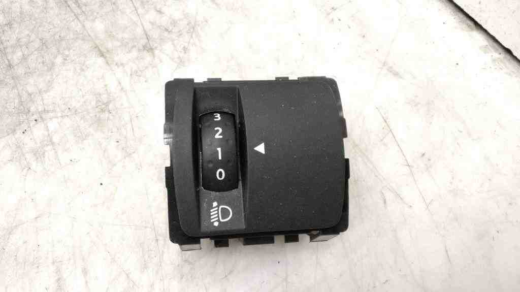 RENAULT Megane 3 generation (2008-2020) Headlight height adjustment switch N2198,A14679,251902972R,19053108 32429074