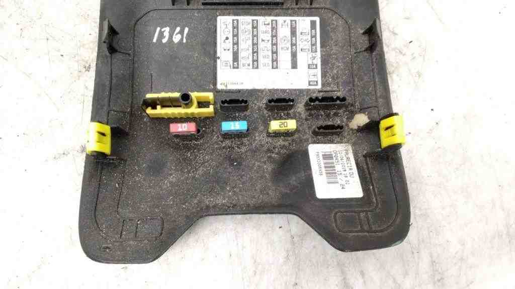RENAULT Megane 3 generation (2008-2020) Крышка блока предохранителей 243130663R,P953200R458 32429262