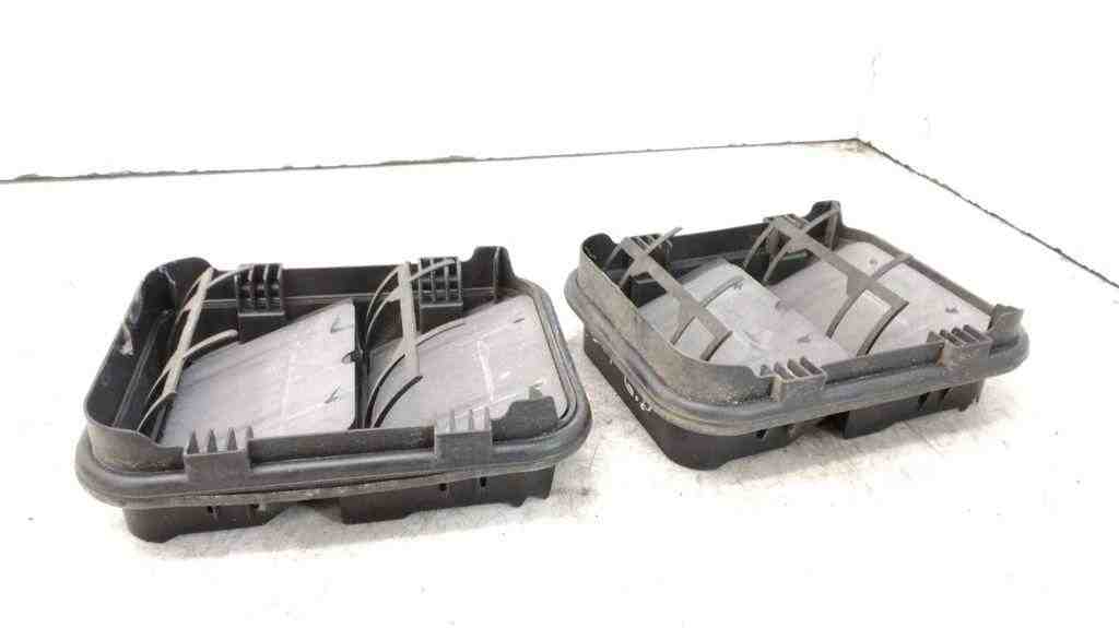 RENAULT Megane 3 generation (2008-2020) Body Ventilation Grilles 93862182 32429450