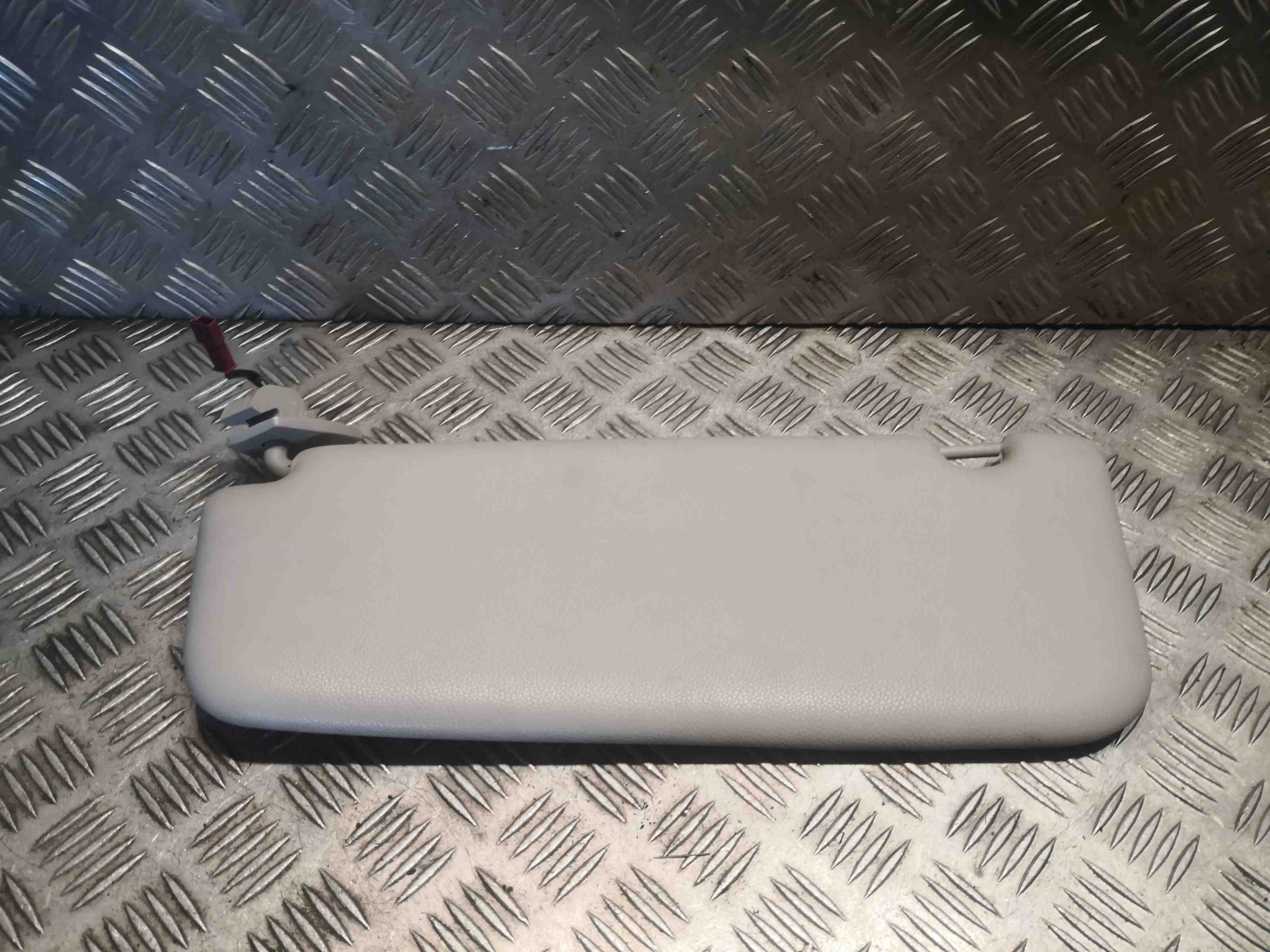 BMW 5 Series E60/E61 (2003-2010) Защита от солнца правая 51167897606,7897606 32403972