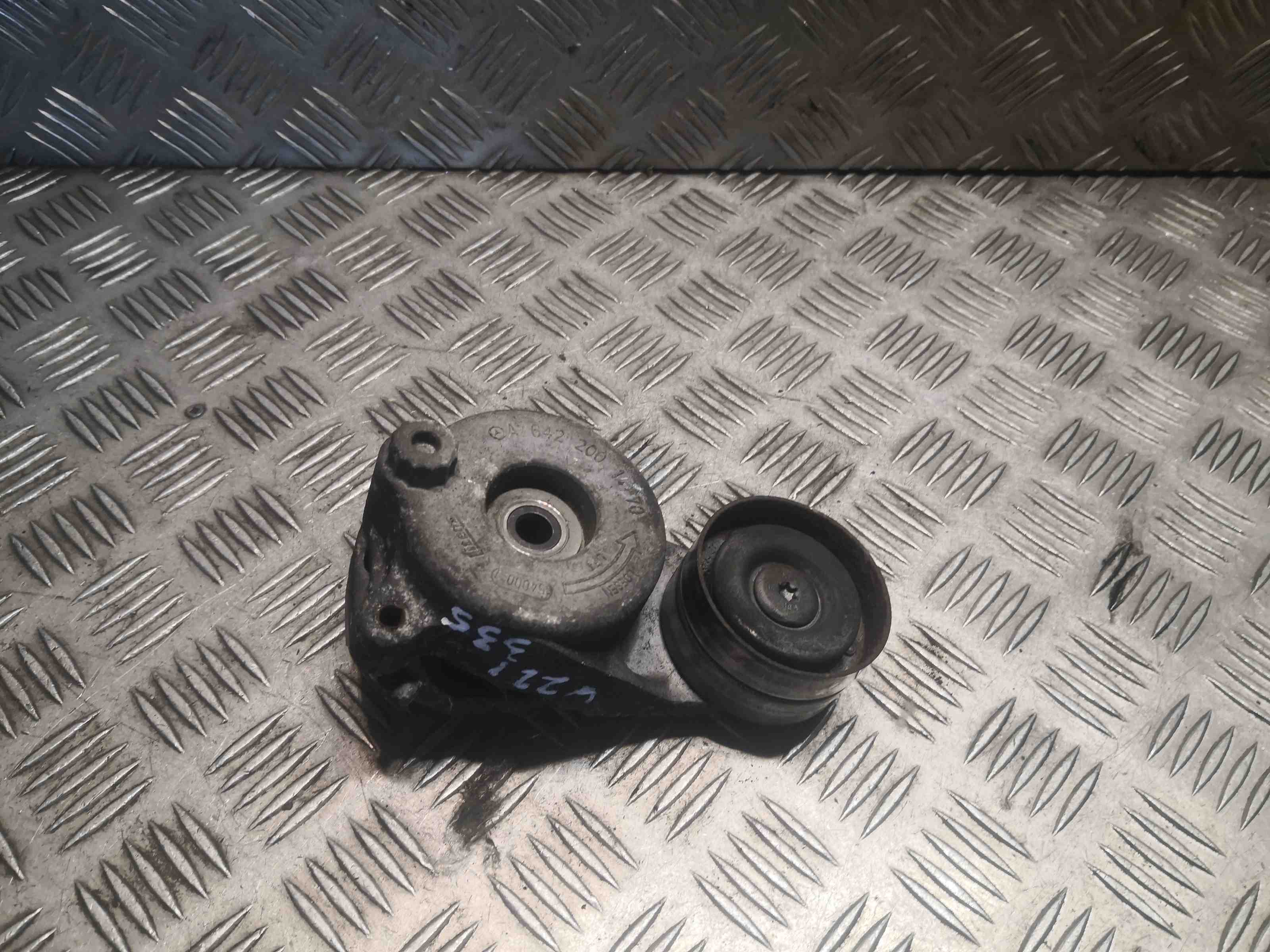 MERCEDES-BENZ S-Class W221 (2005-2013) Belt Tensioner 6422001470,A6422001470 32487924
