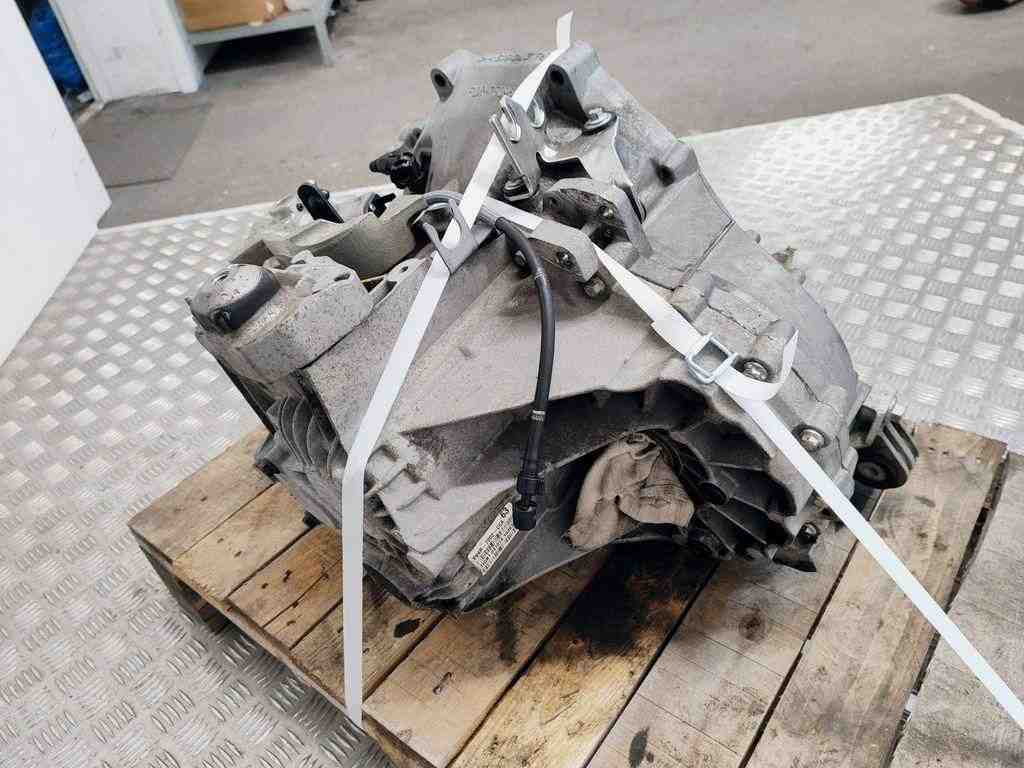 FORD Kuga 3 generation (2019-2023) Gearbox FV4R7002CCA,F1DR7F096CCA 32415805