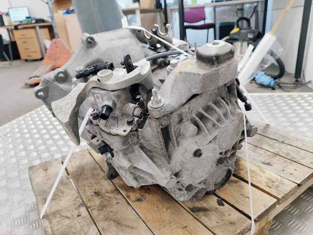 FORD Kuga 3 generation (2019-2023) Gearbox FV4R7002CCA,F1DR7F096CCA 32415805