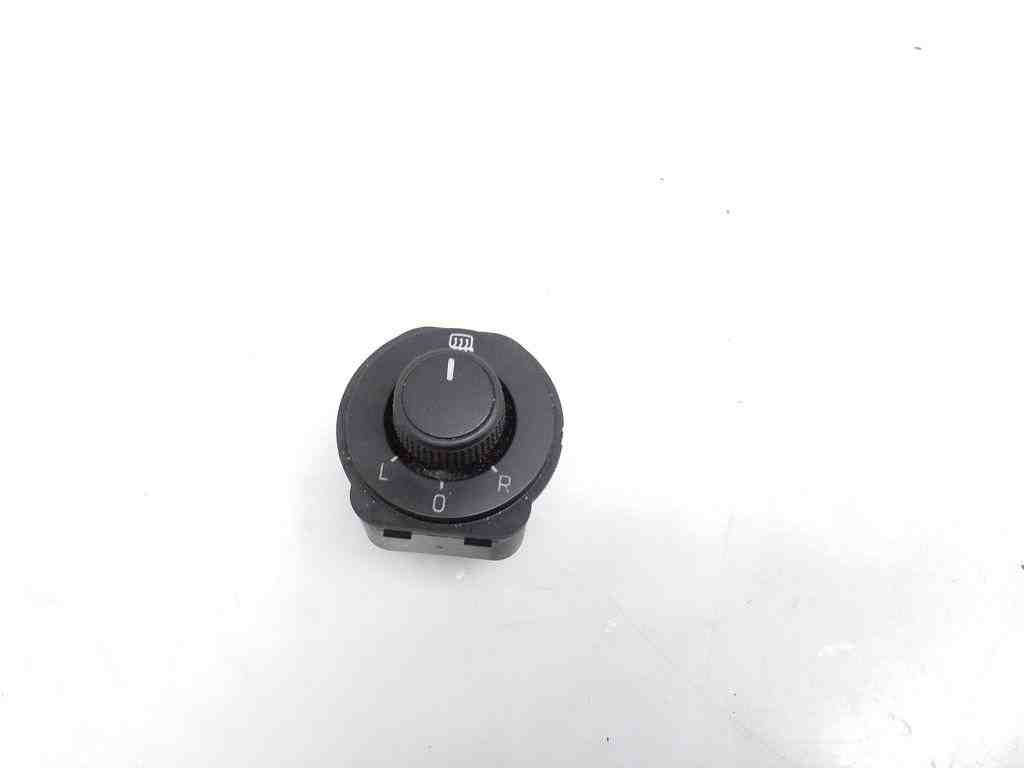 SKODA Octavia 3 generation (2013-2020) Mirror adjustment switch 5E0959565B 32416732